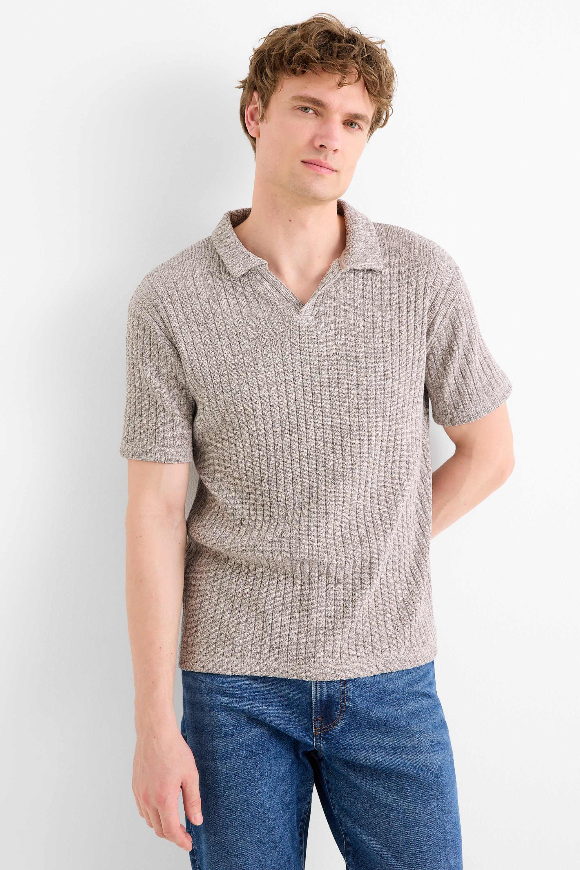 Knitted polo shirt - ribbed beige