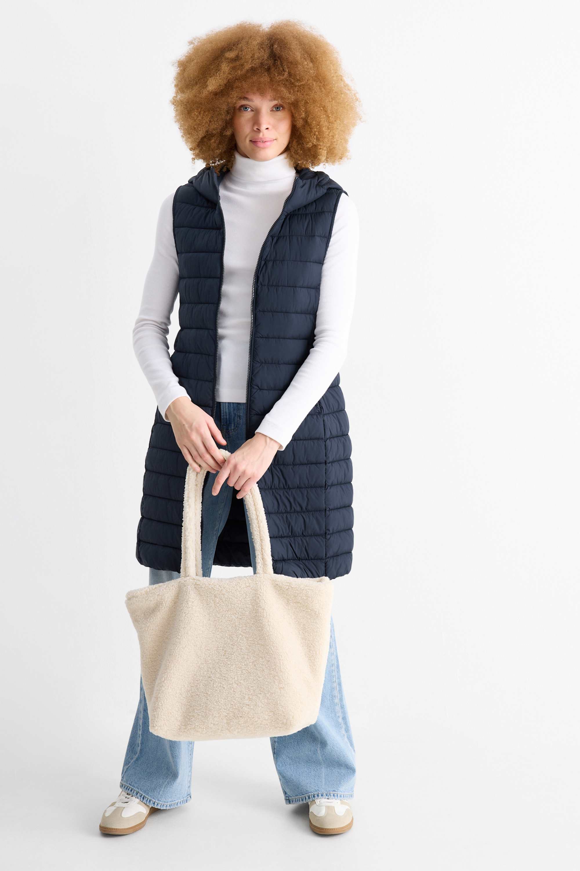 Quilted gilet with hood dark blue