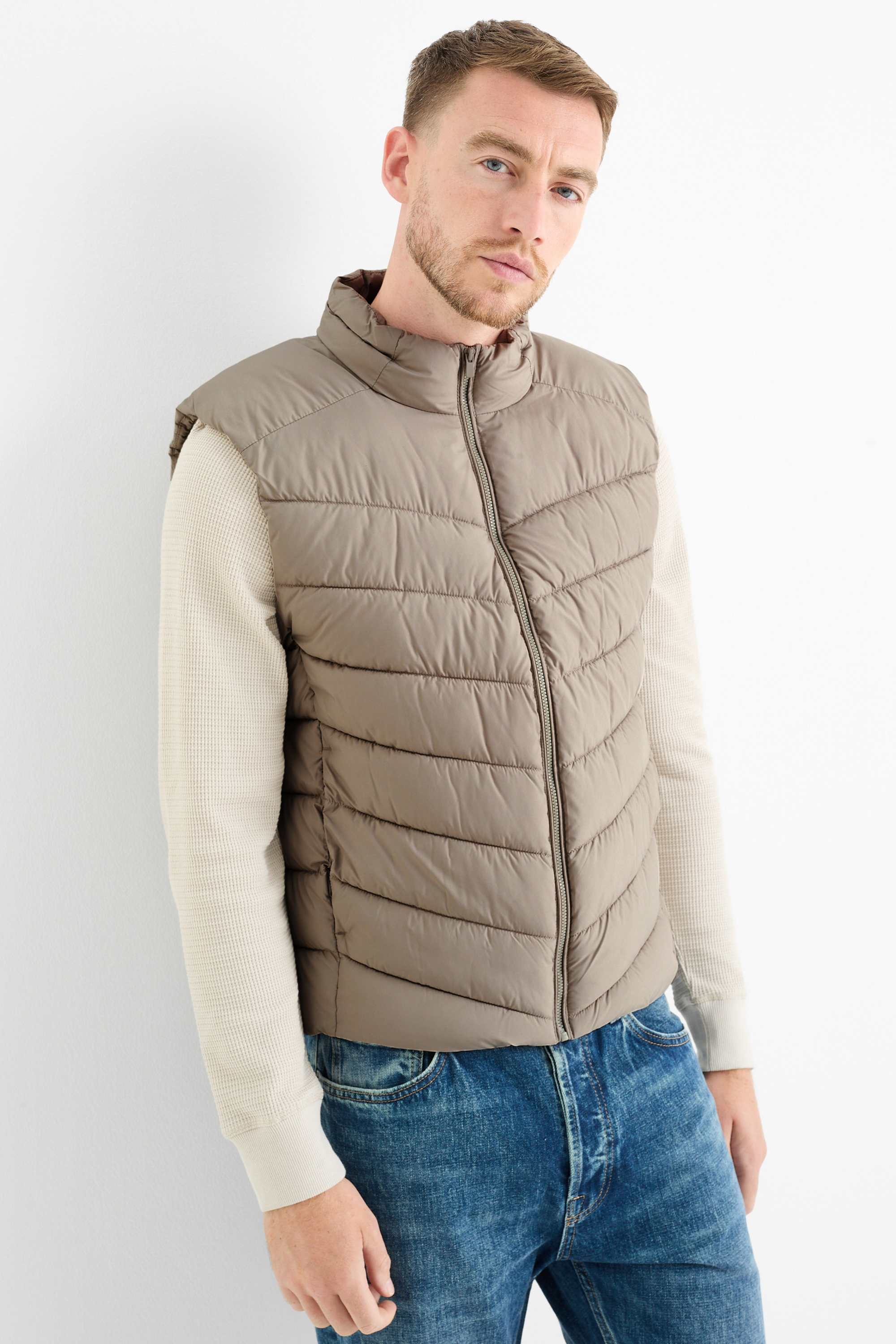 Quilted gilet beige