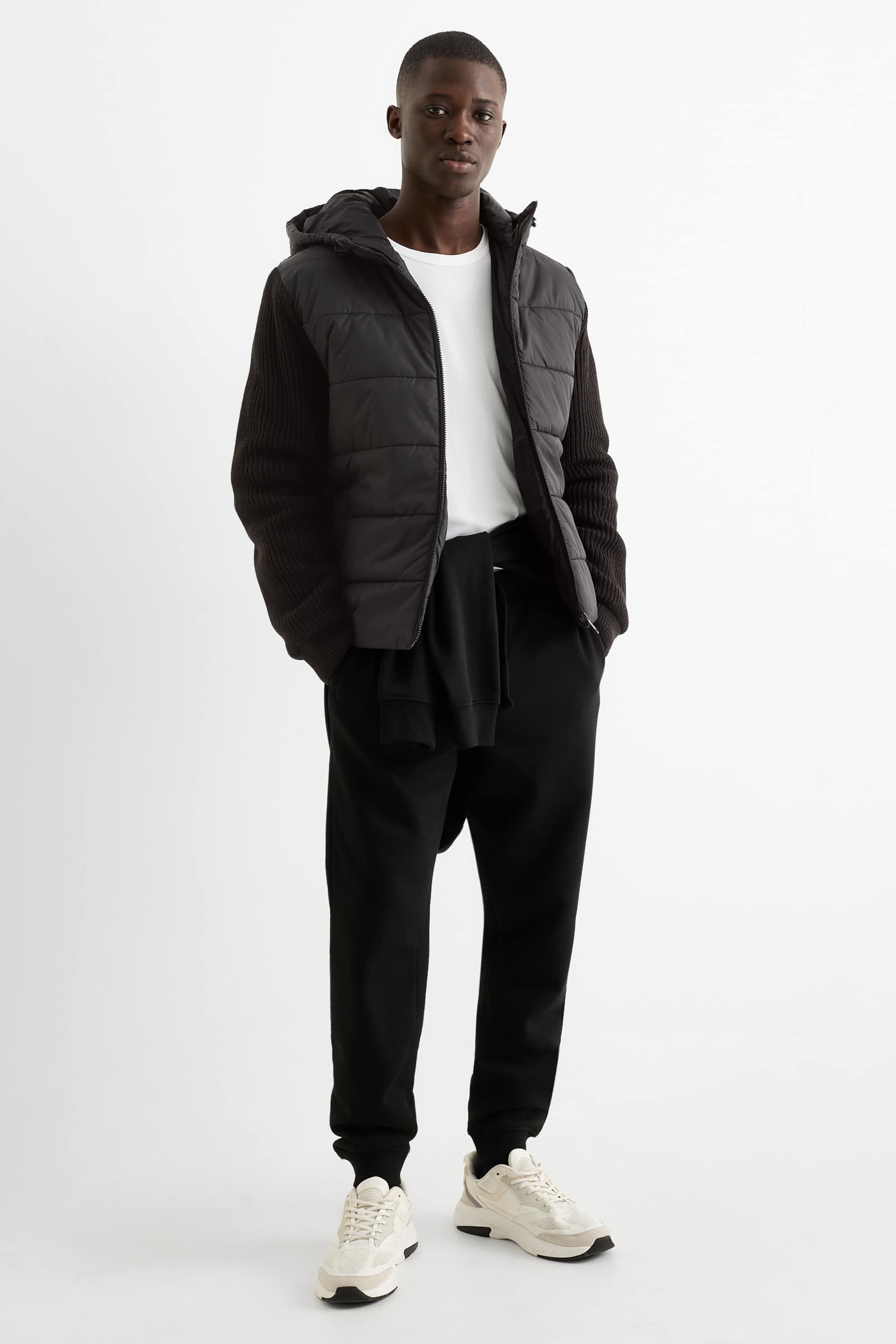 Quilted jacket with hood black
