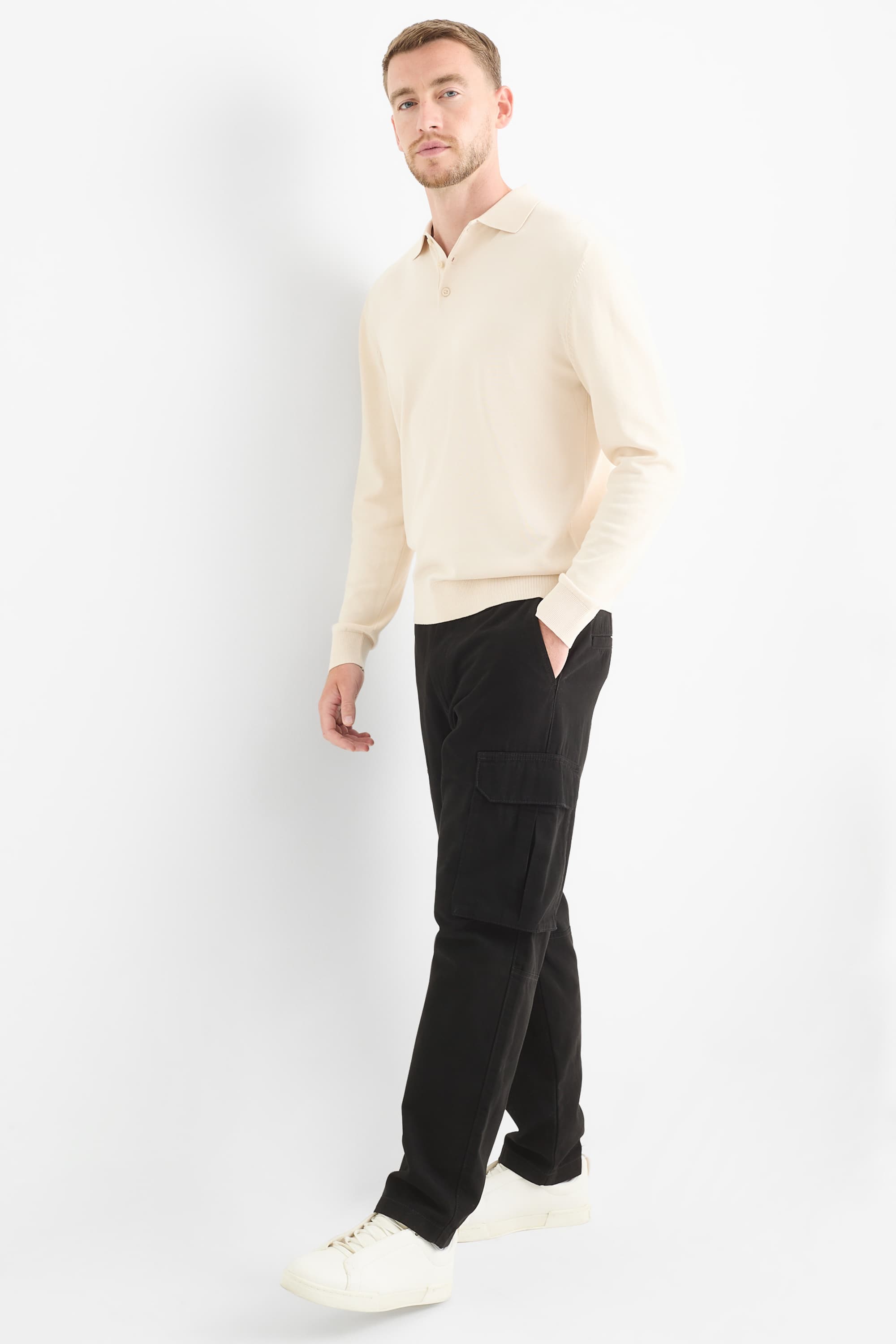 Cargo trousers black