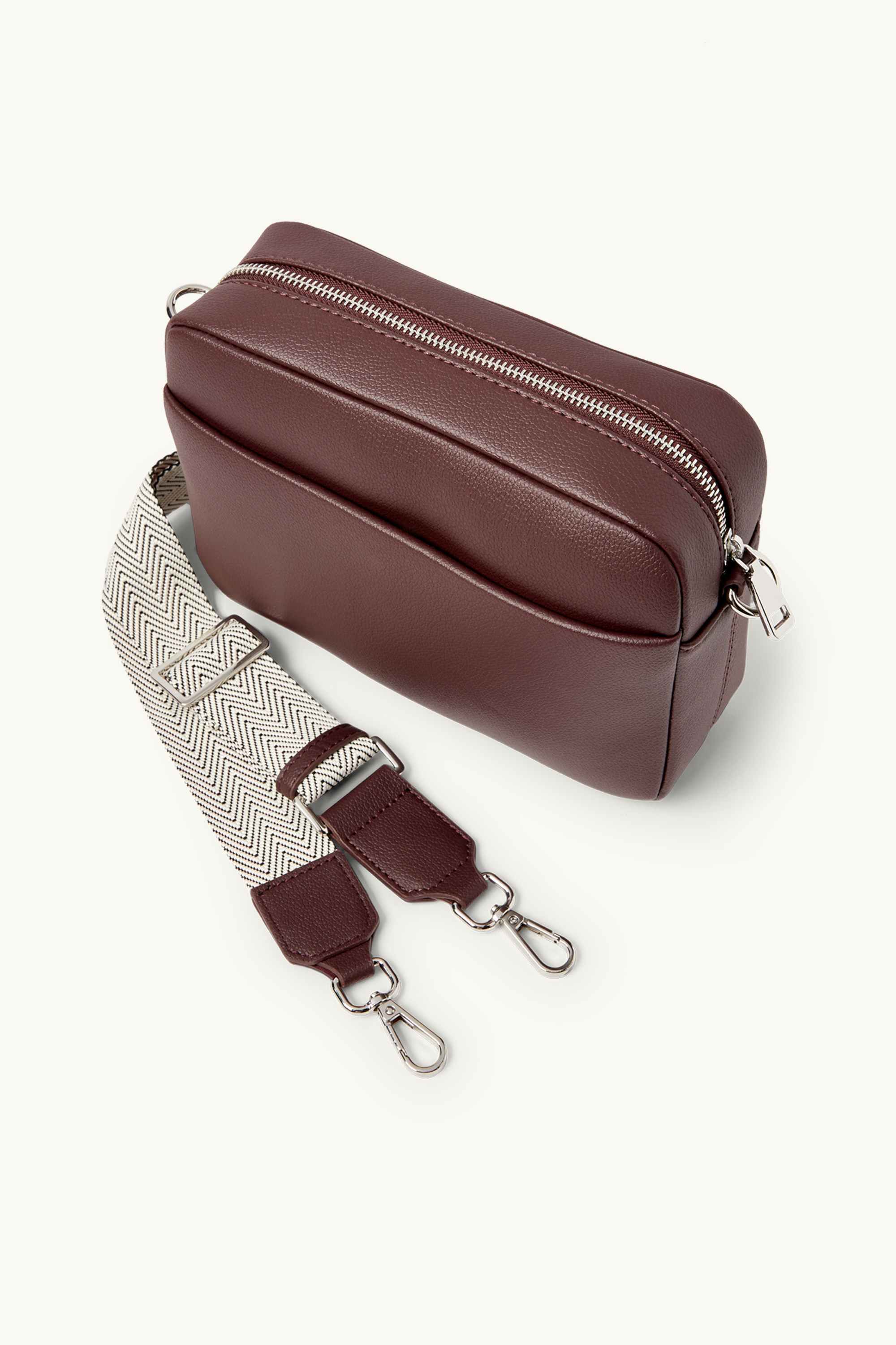 Crossbody bag with detachable bag strap - faux leather bordeaux