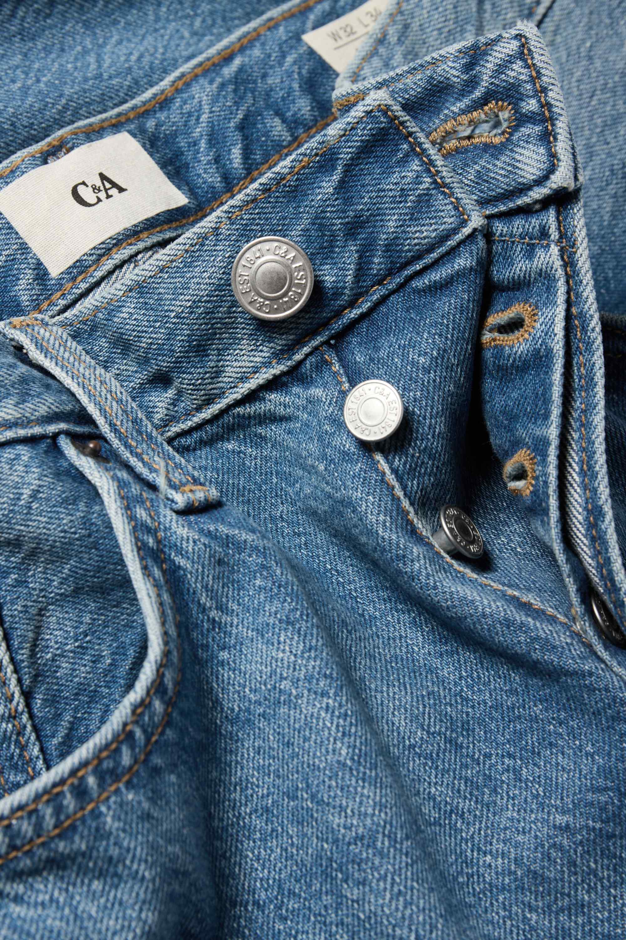 Regular jeans with button fly blue denim
