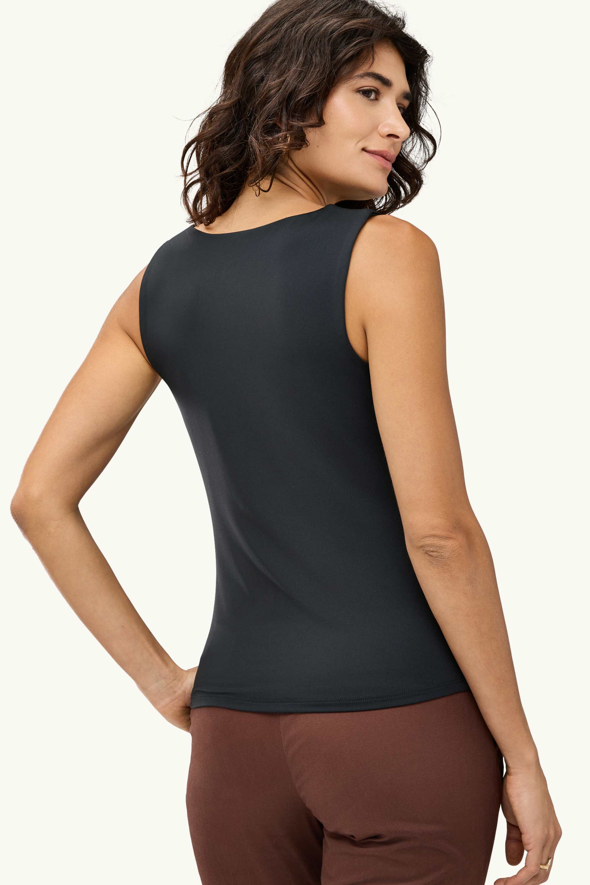 Top black