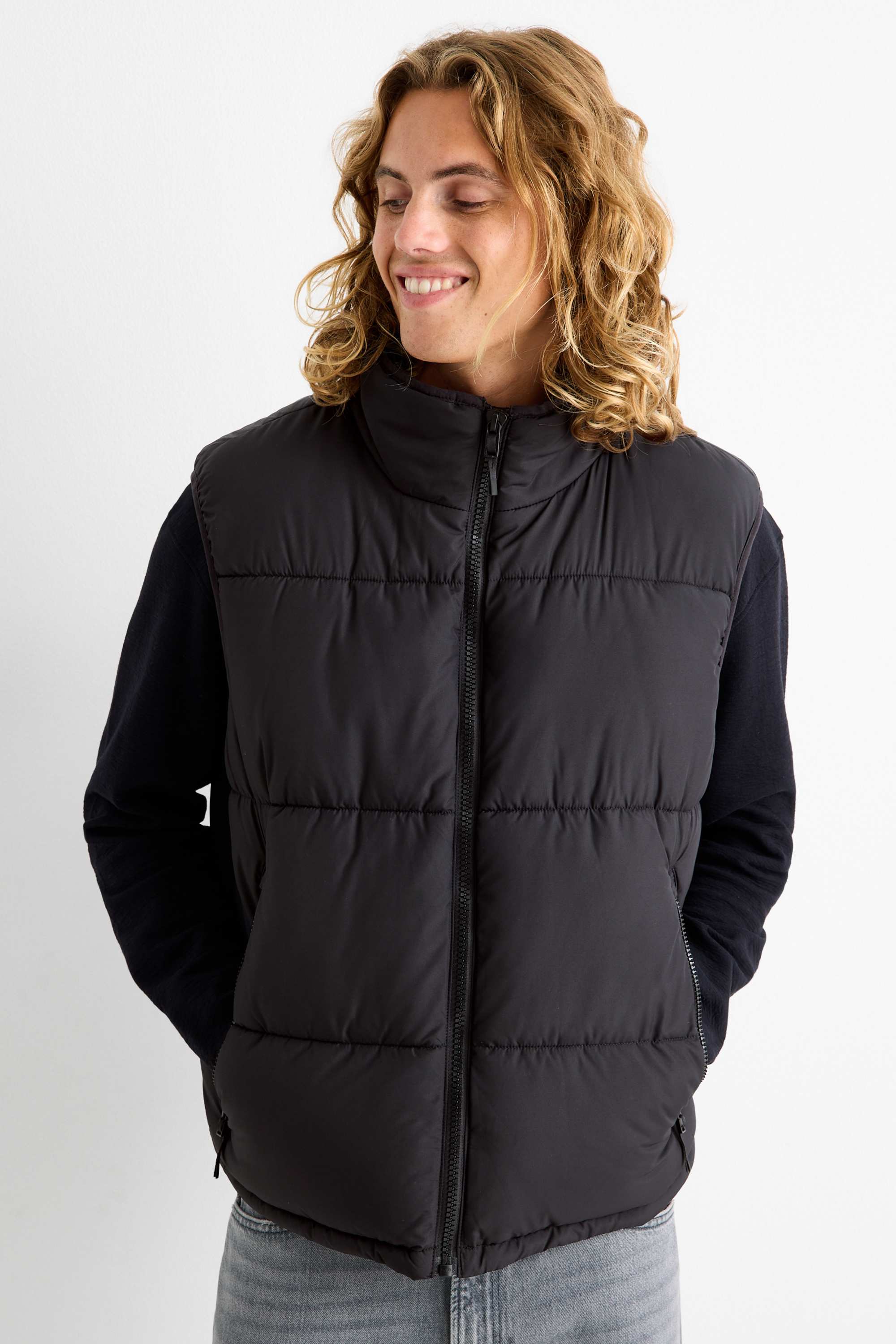 Quilted gilet black