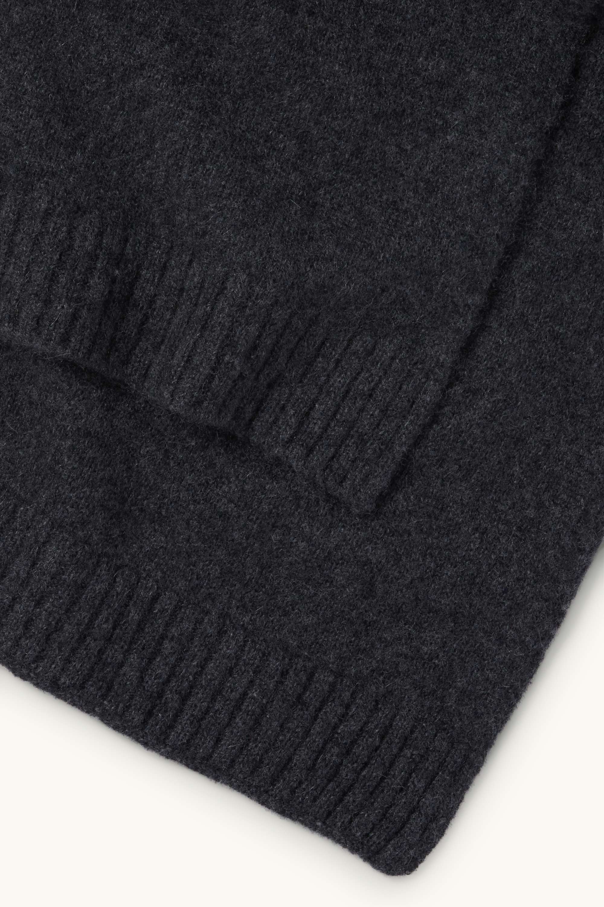 Cashmere scarf dark gray