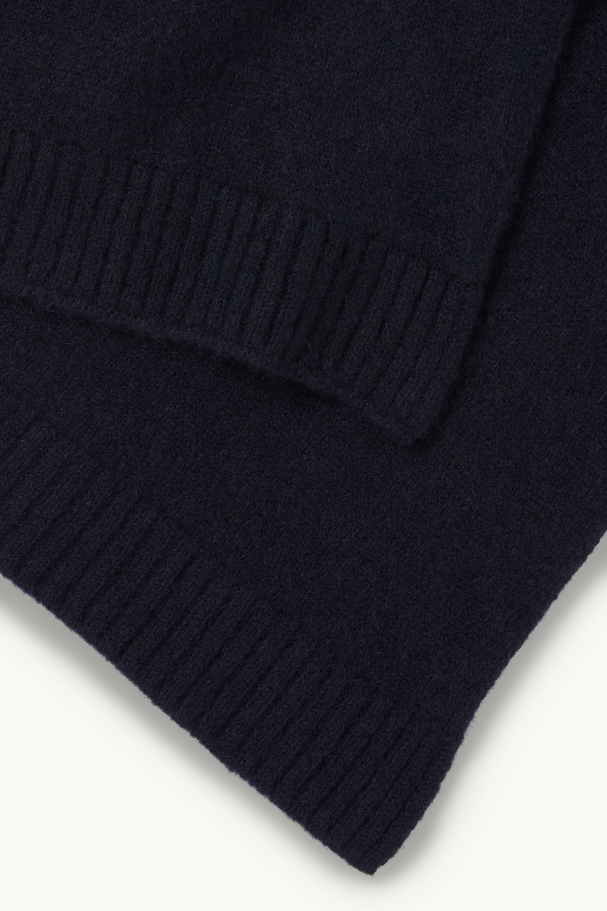 Cashmere scarf dark blue