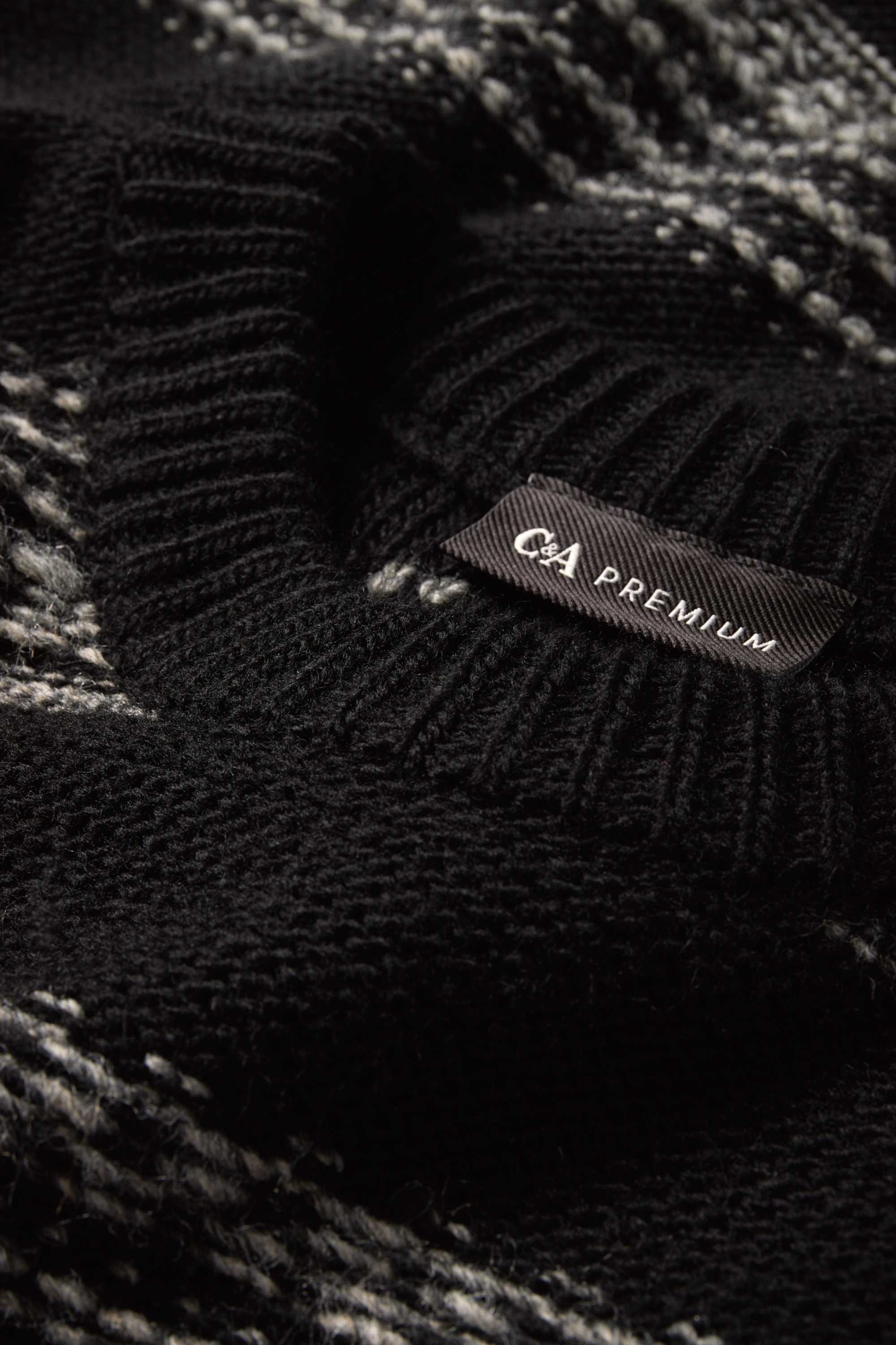 Jumper - patterned black