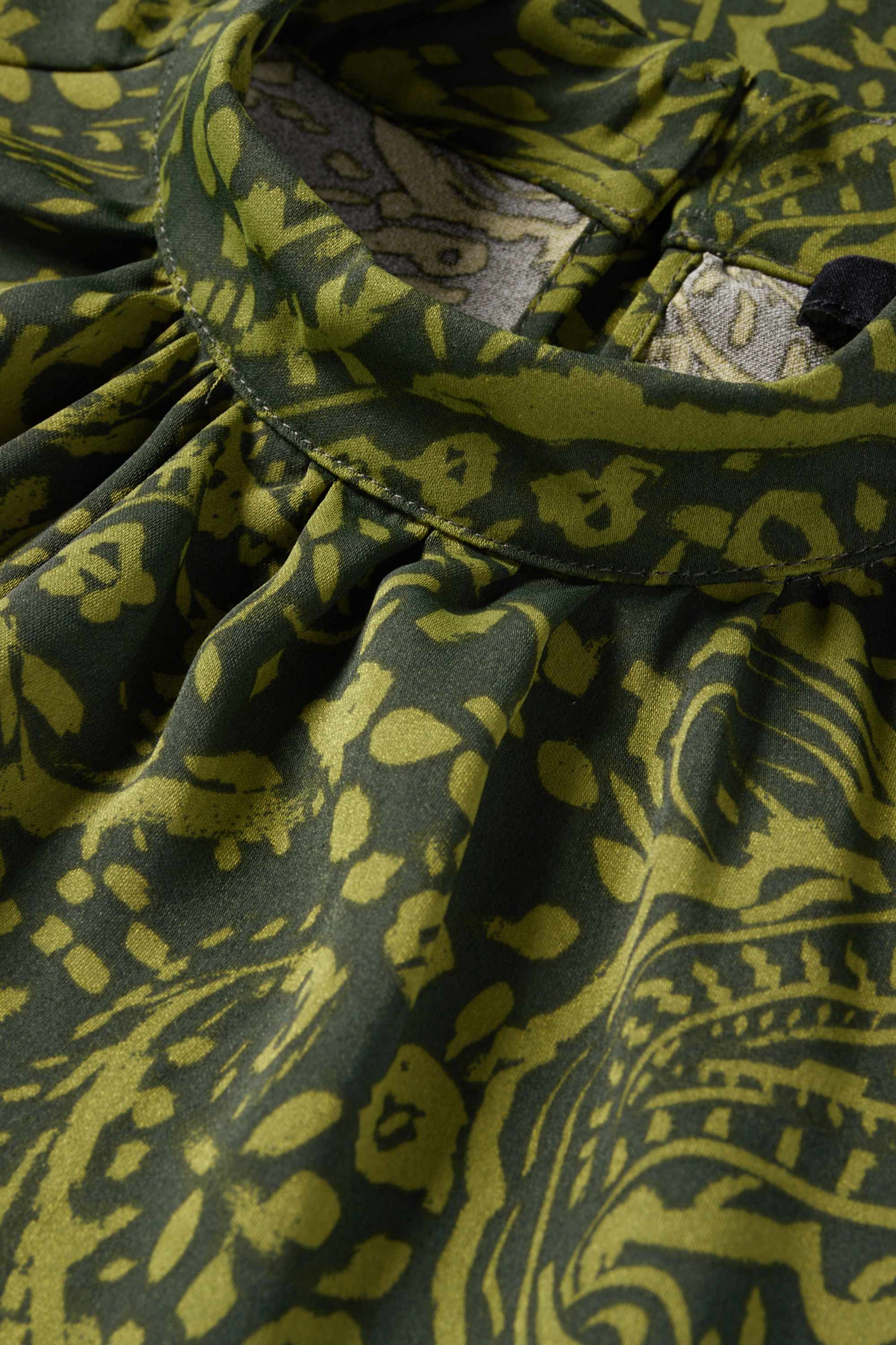 Blouse - patterned green
