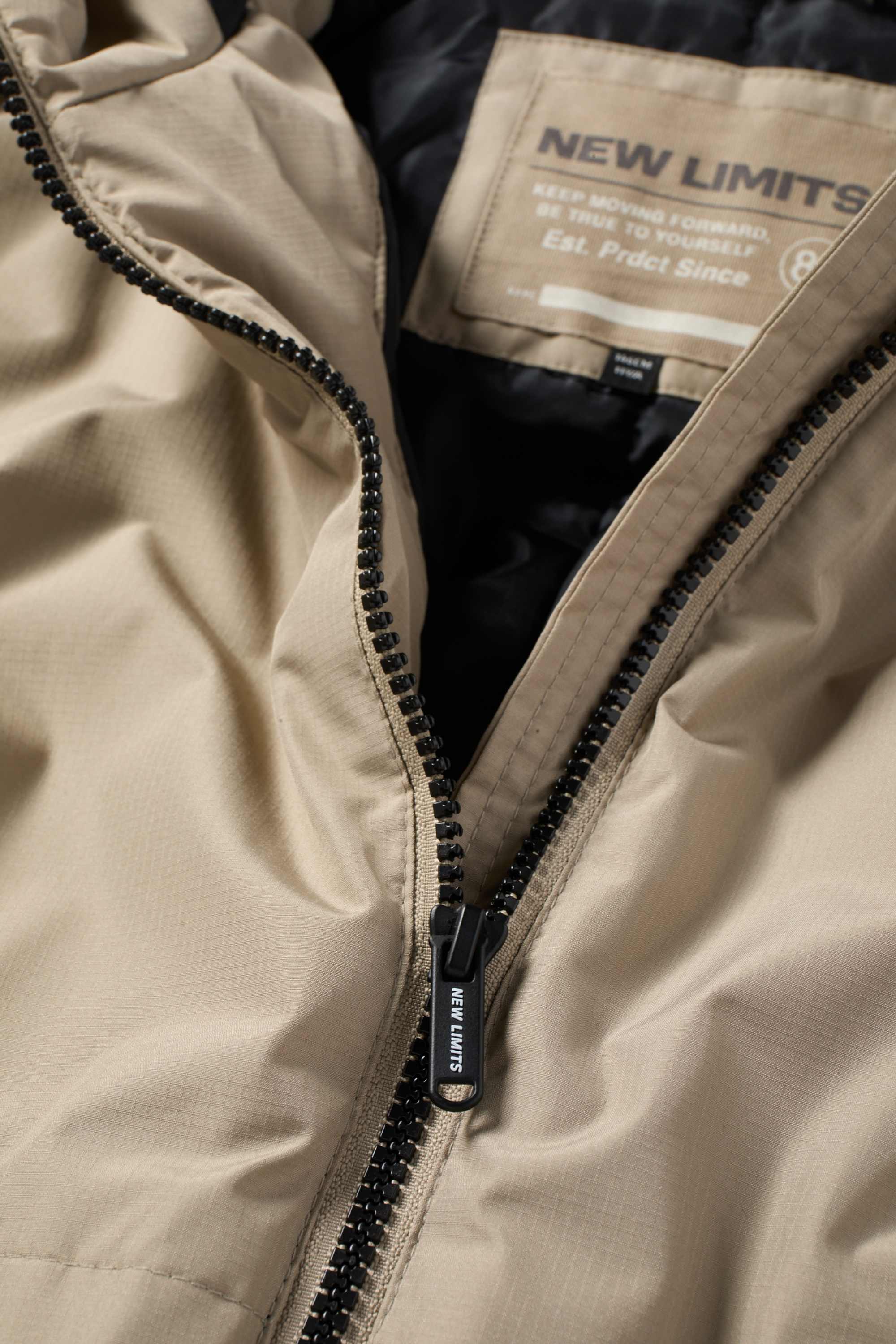 Jacket with hood - lined - textured beige