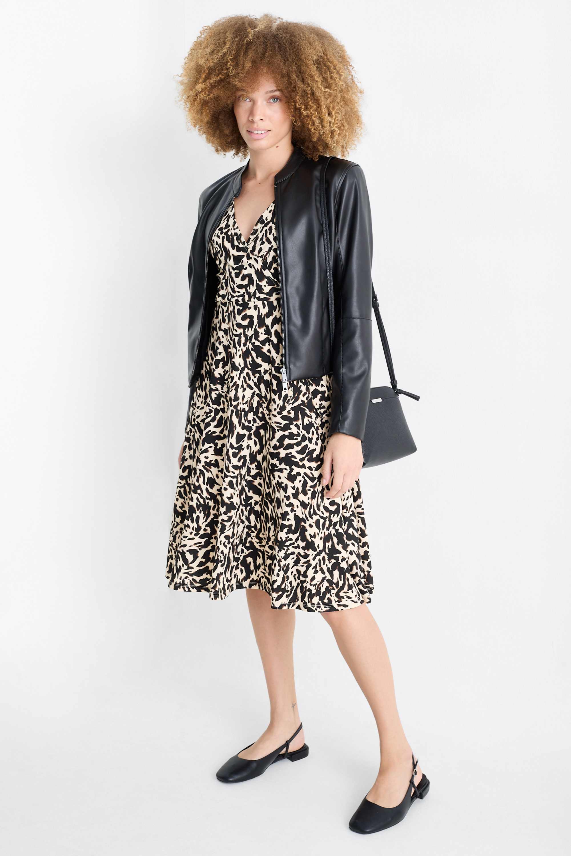 Wrap dress - patterned black / beige