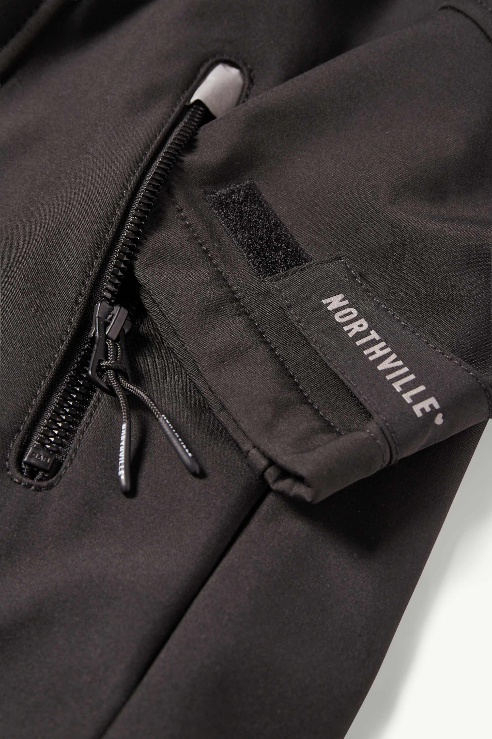 Softshell jacket with hood - waterproof black