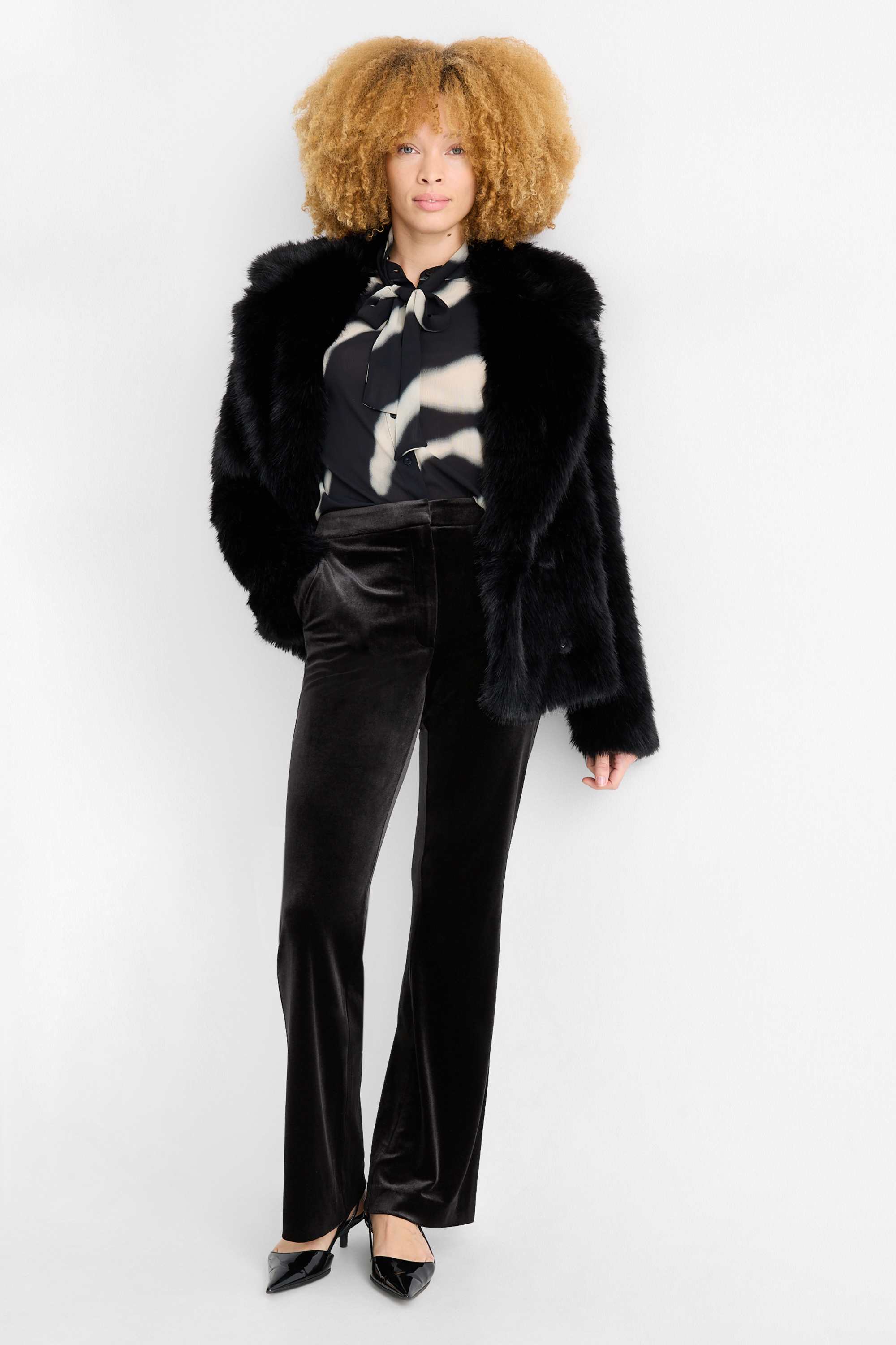 Velvet trousers - high waist - flared black