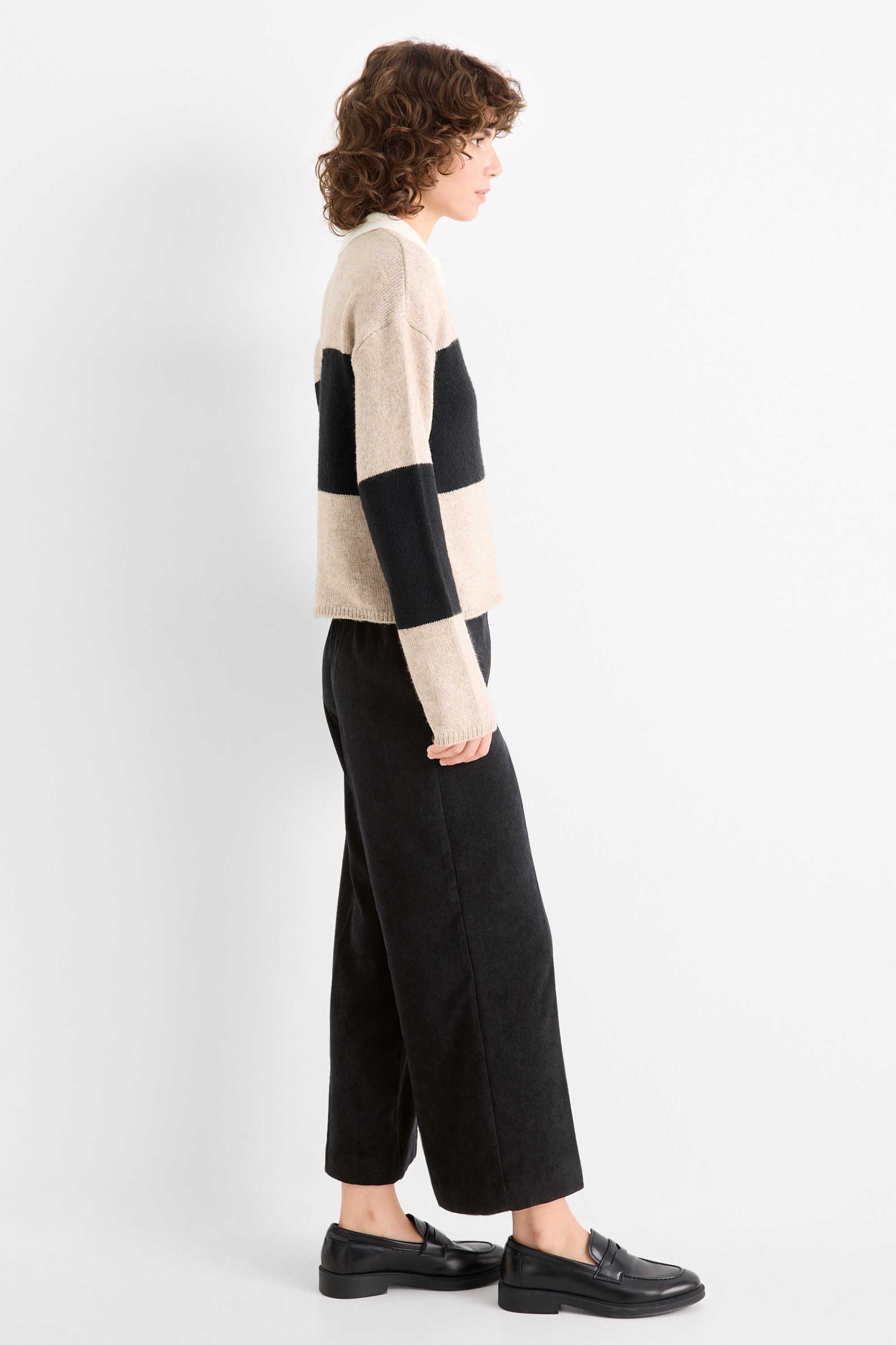 Corduroy trousers - mid-rise waist - wide leg black