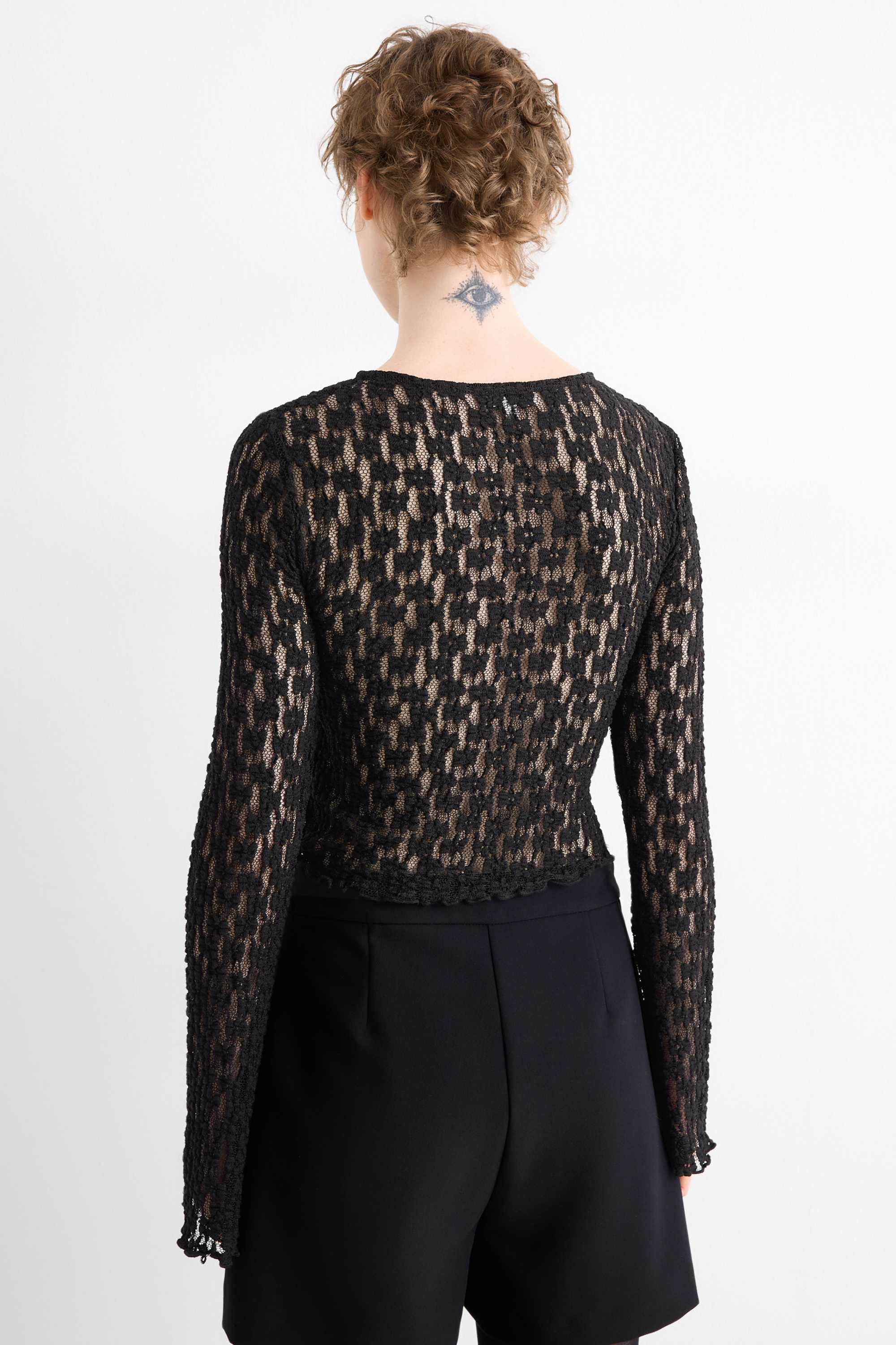 Cropped long sleeve lace top - slim fit black