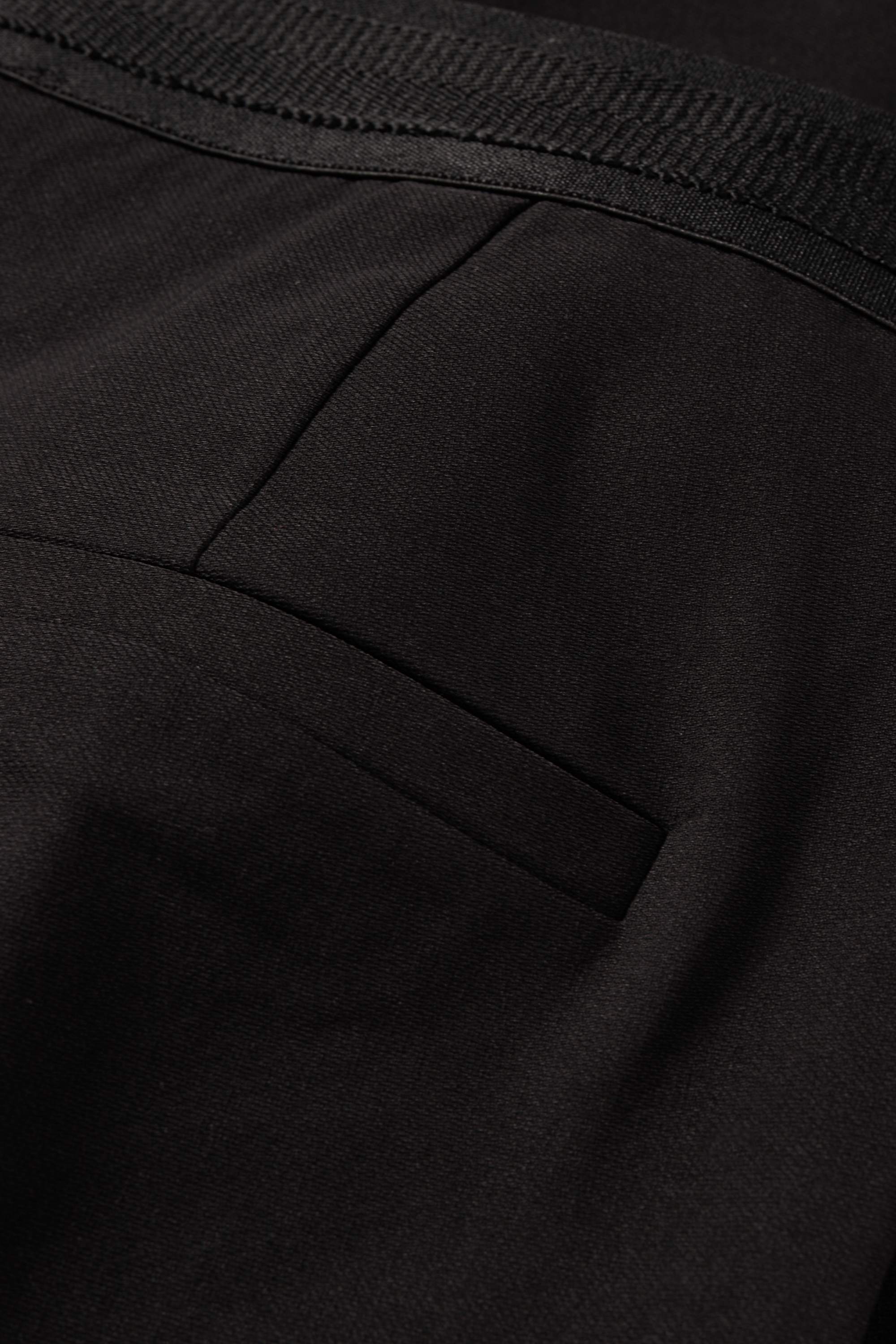 Cloth trousers - mid-rise waist - tapered fit black