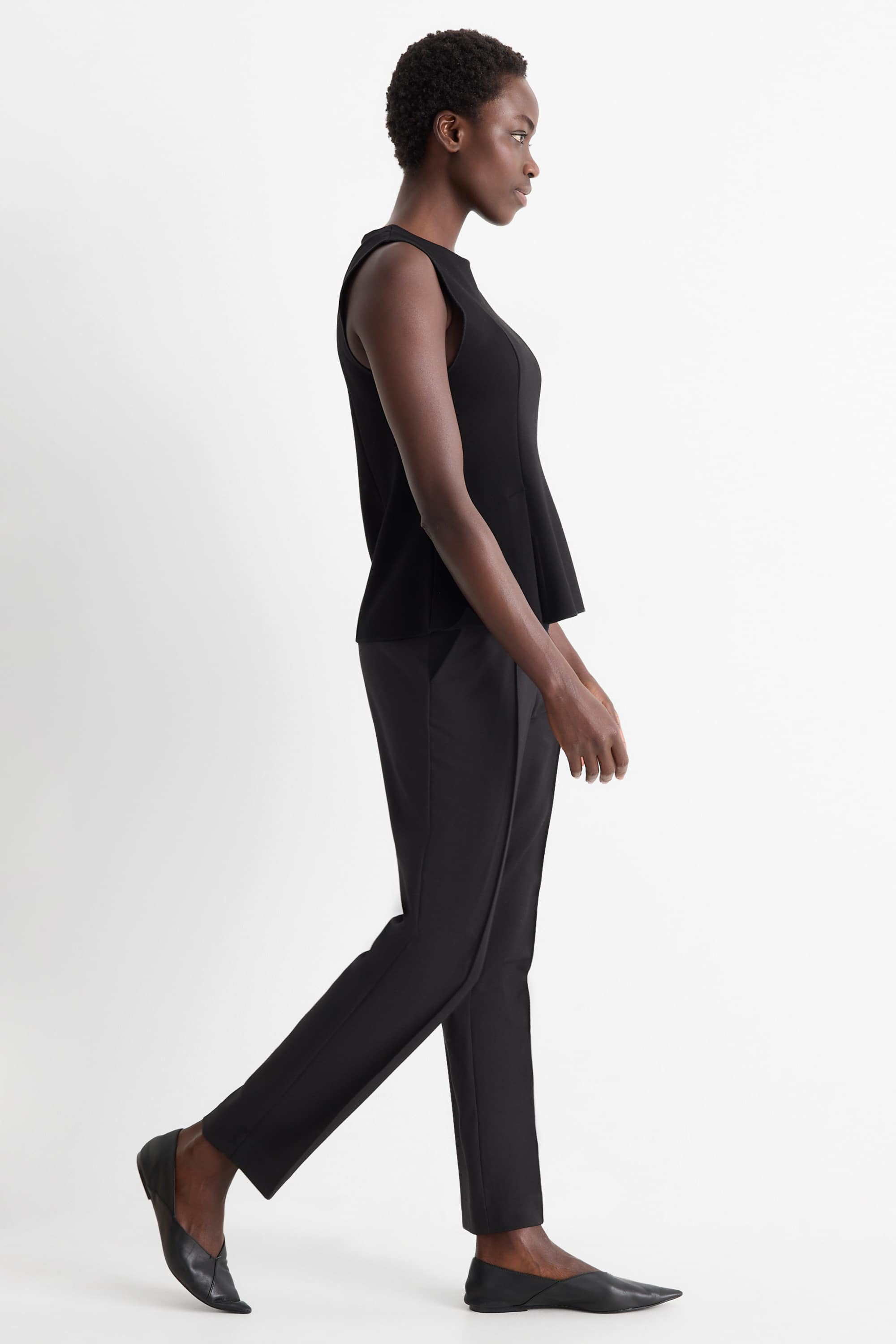 Cloth trousers - mid-rise waist - tapered fit black