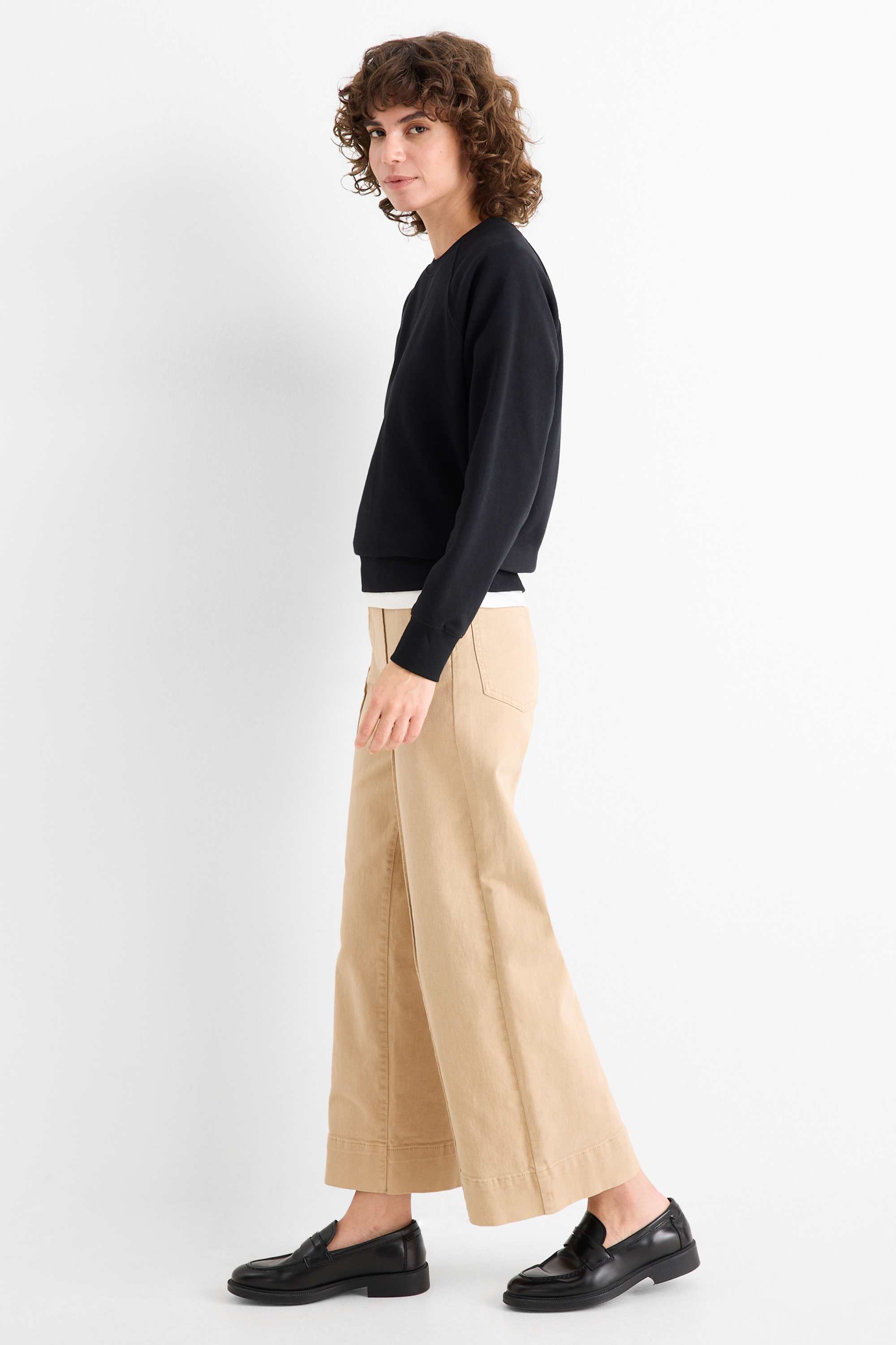 Cloth trousers - high waist - wide leg beige
