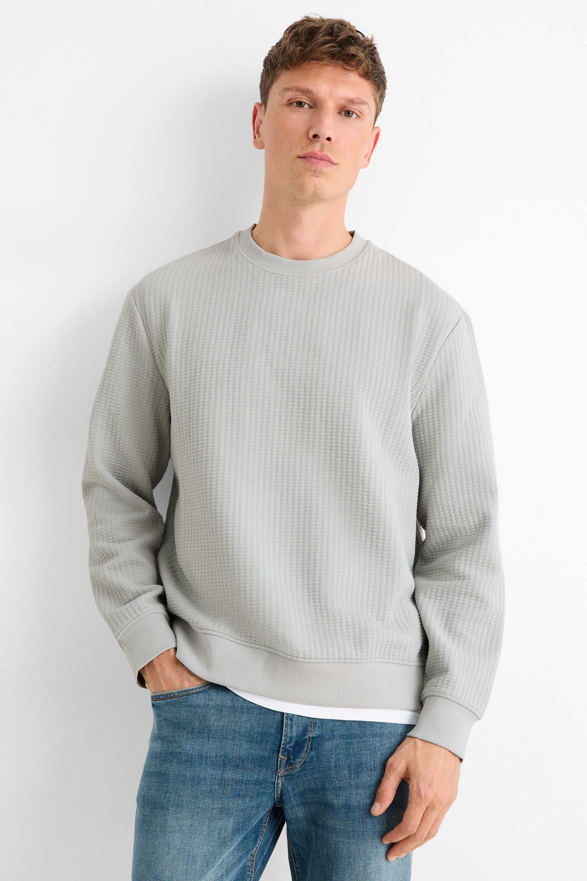 Sweatshirt - textured gray