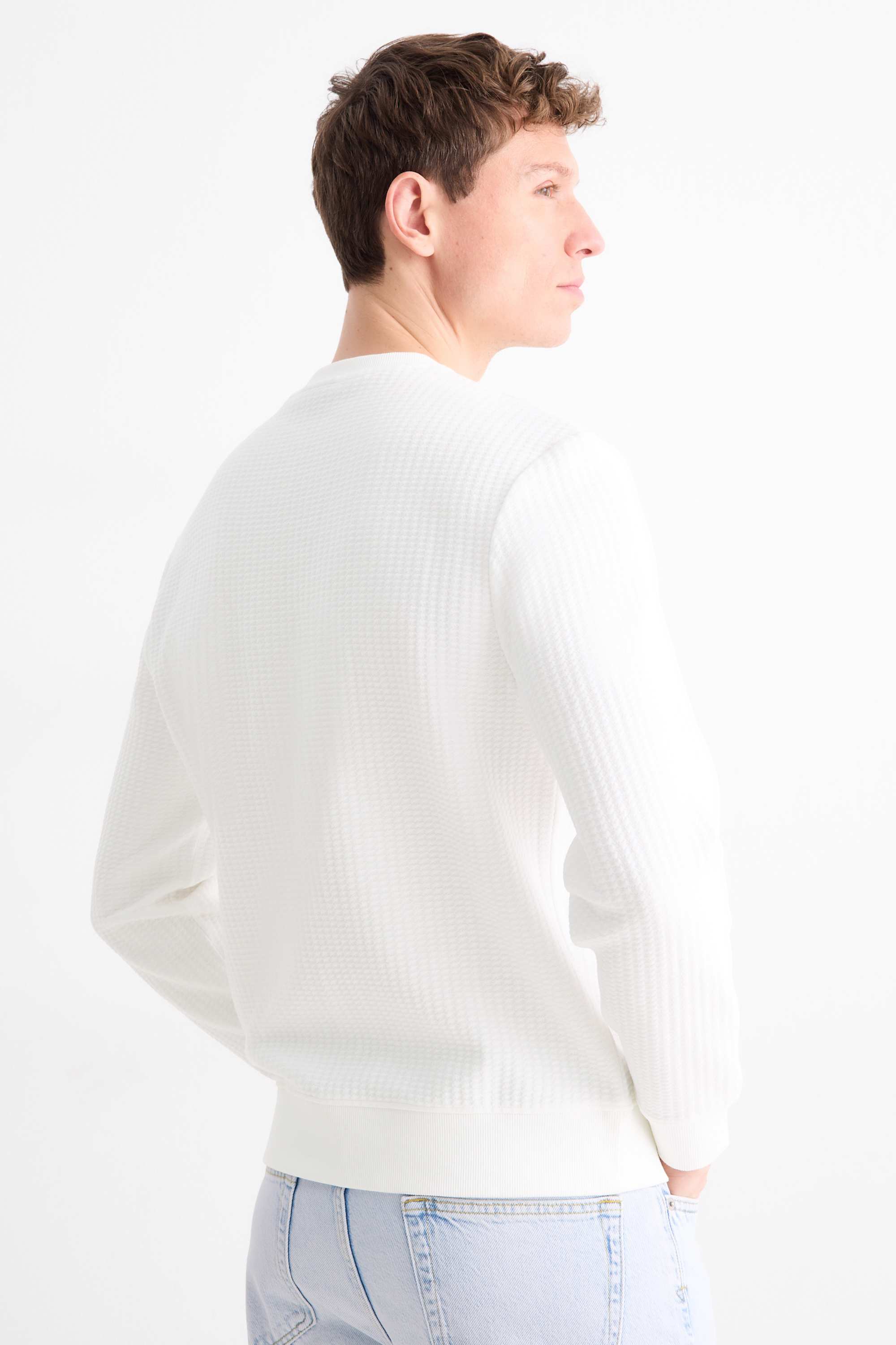 Sweatshirt - textured white