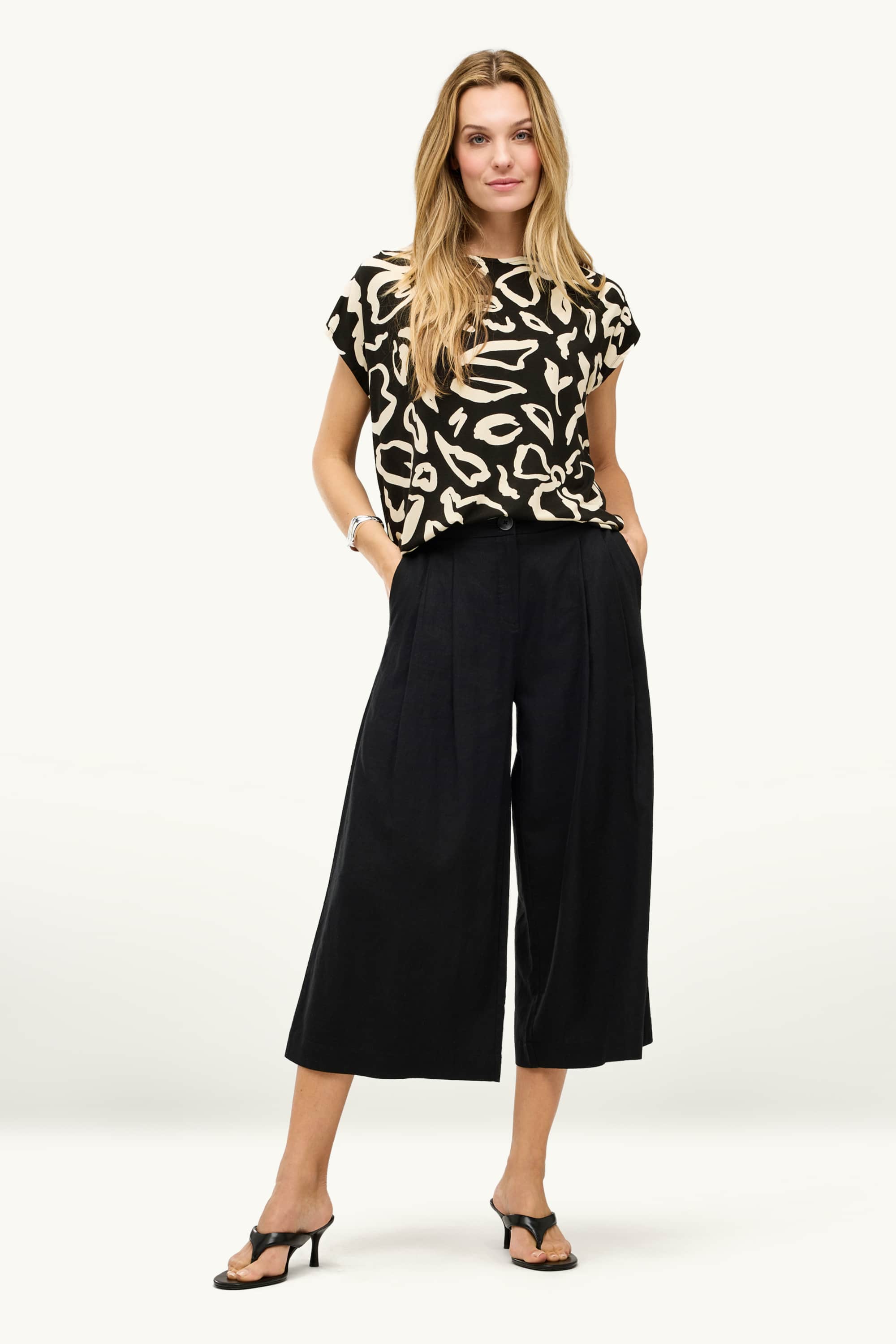 T-shirt - regular fit white / black