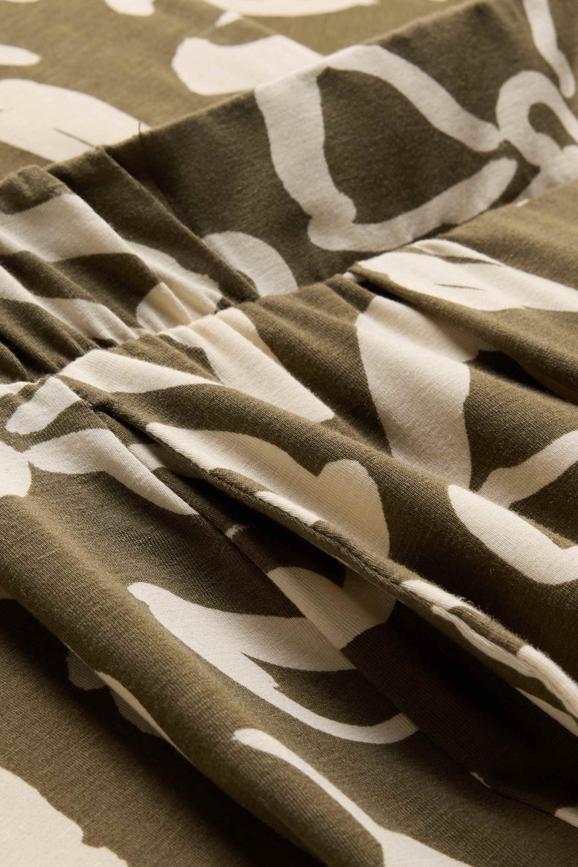 Jersey trousers - mid-rise waist - straight fit - floral khaki