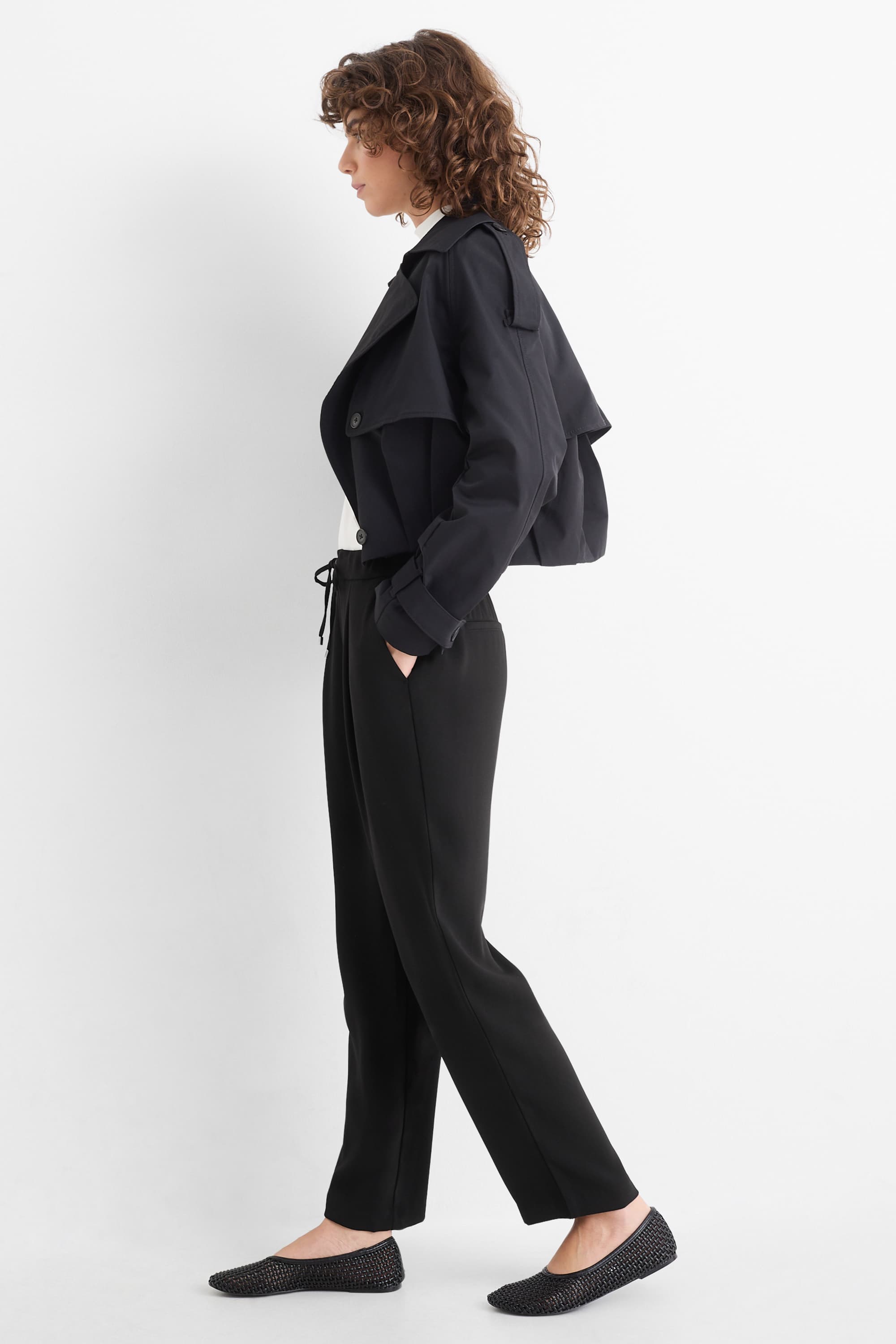 Cloth trousers - mid-rise waist - tapered fit black