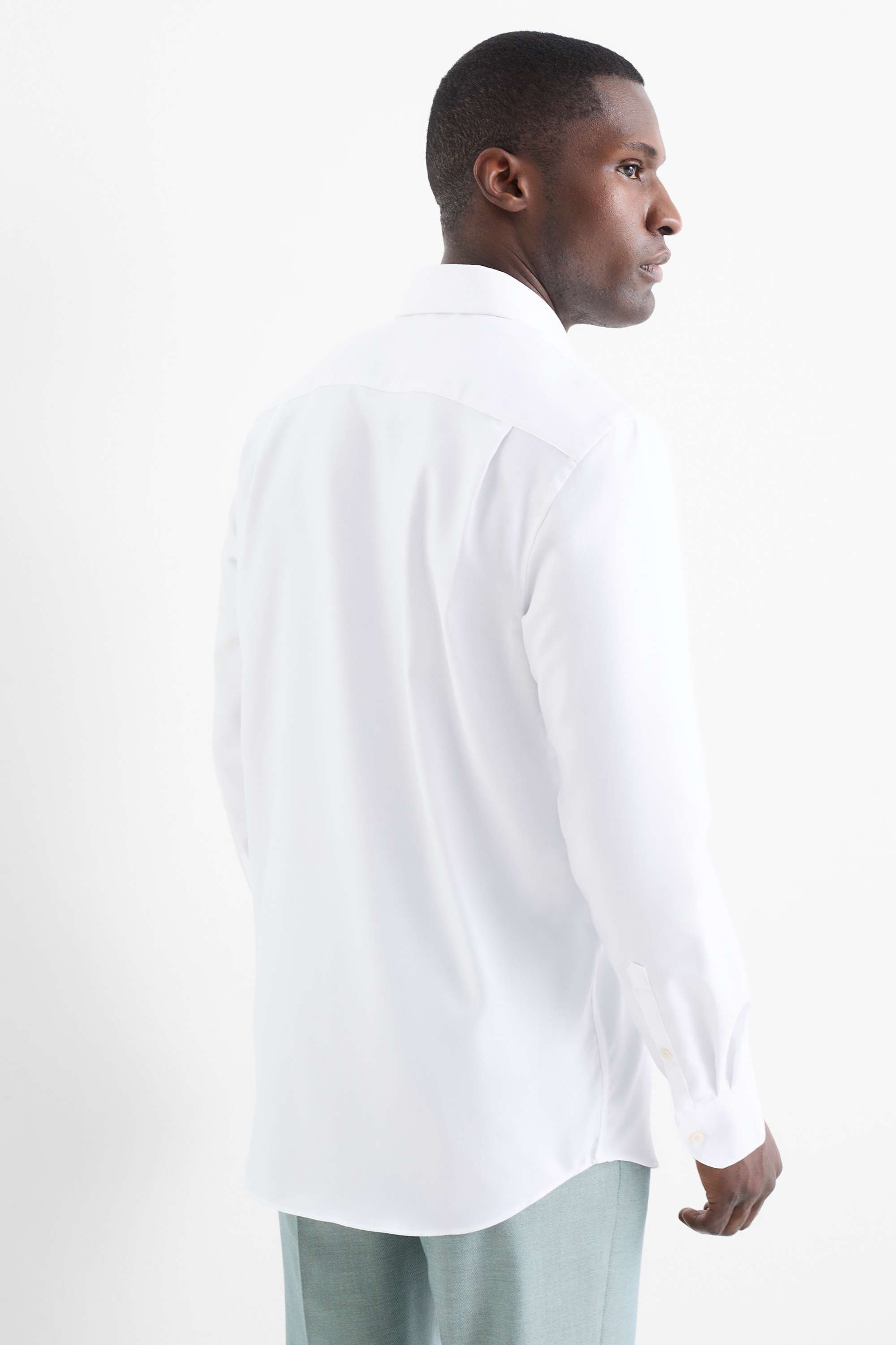 Business shirt - regular fit - cutaway collar - easy-iron white