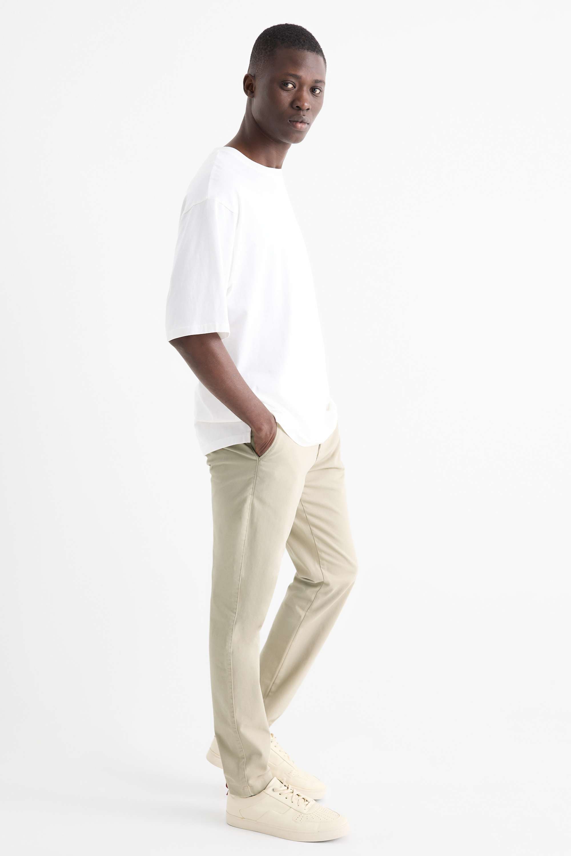 Chinos - slim fit light beige