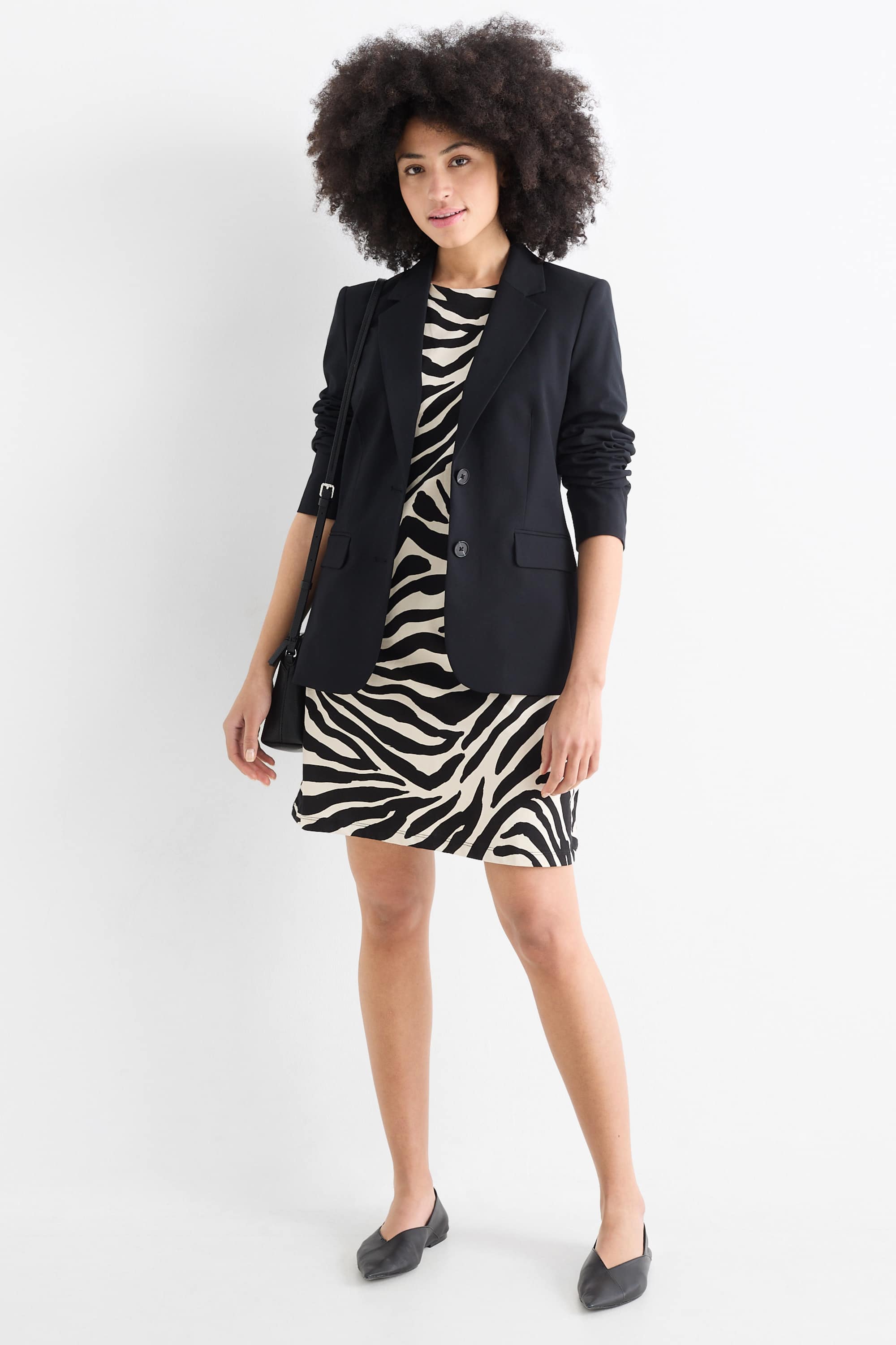 T-shirt dress - patterned black / beige