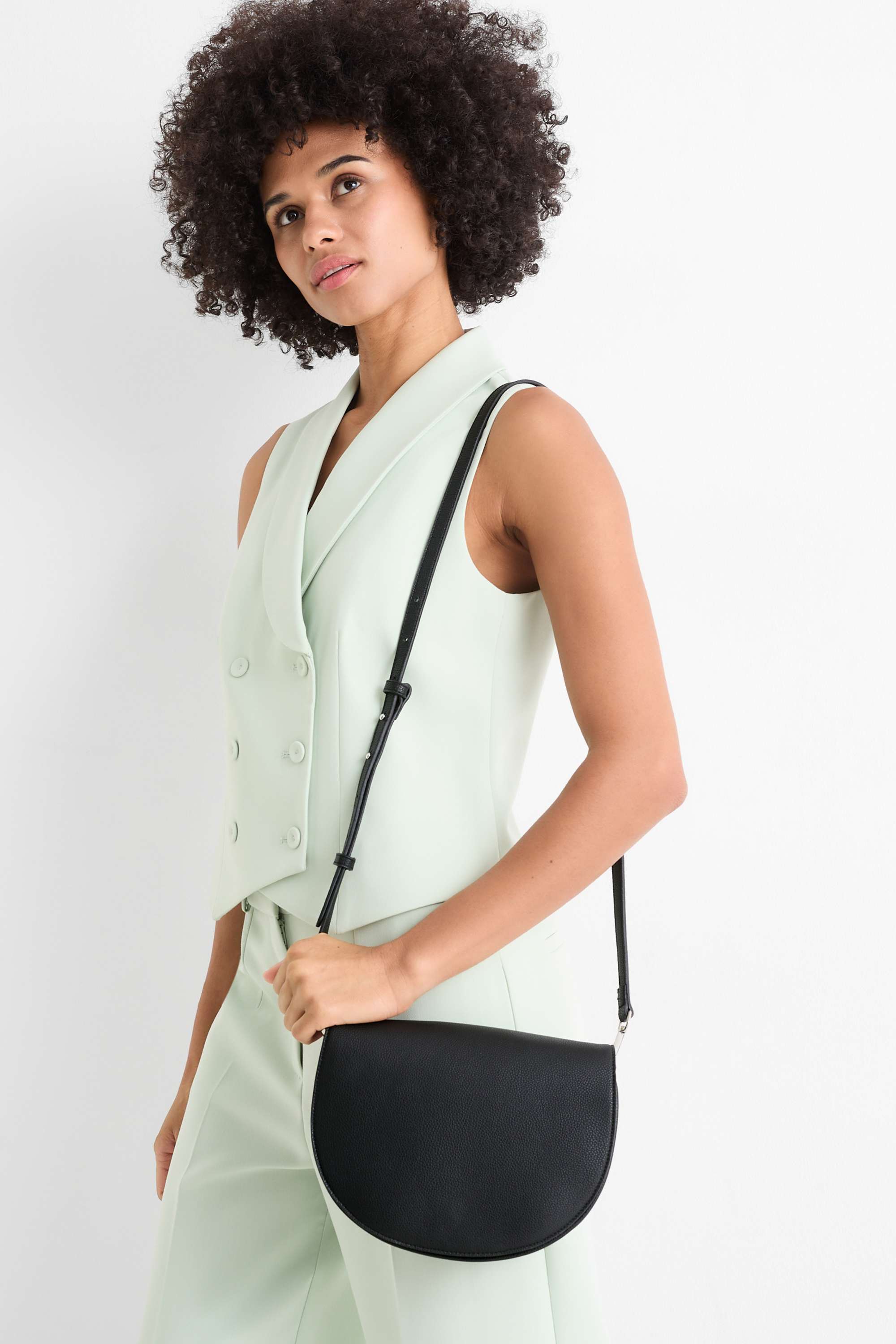 Crossbody bag with detachable bag strap - faux leather black