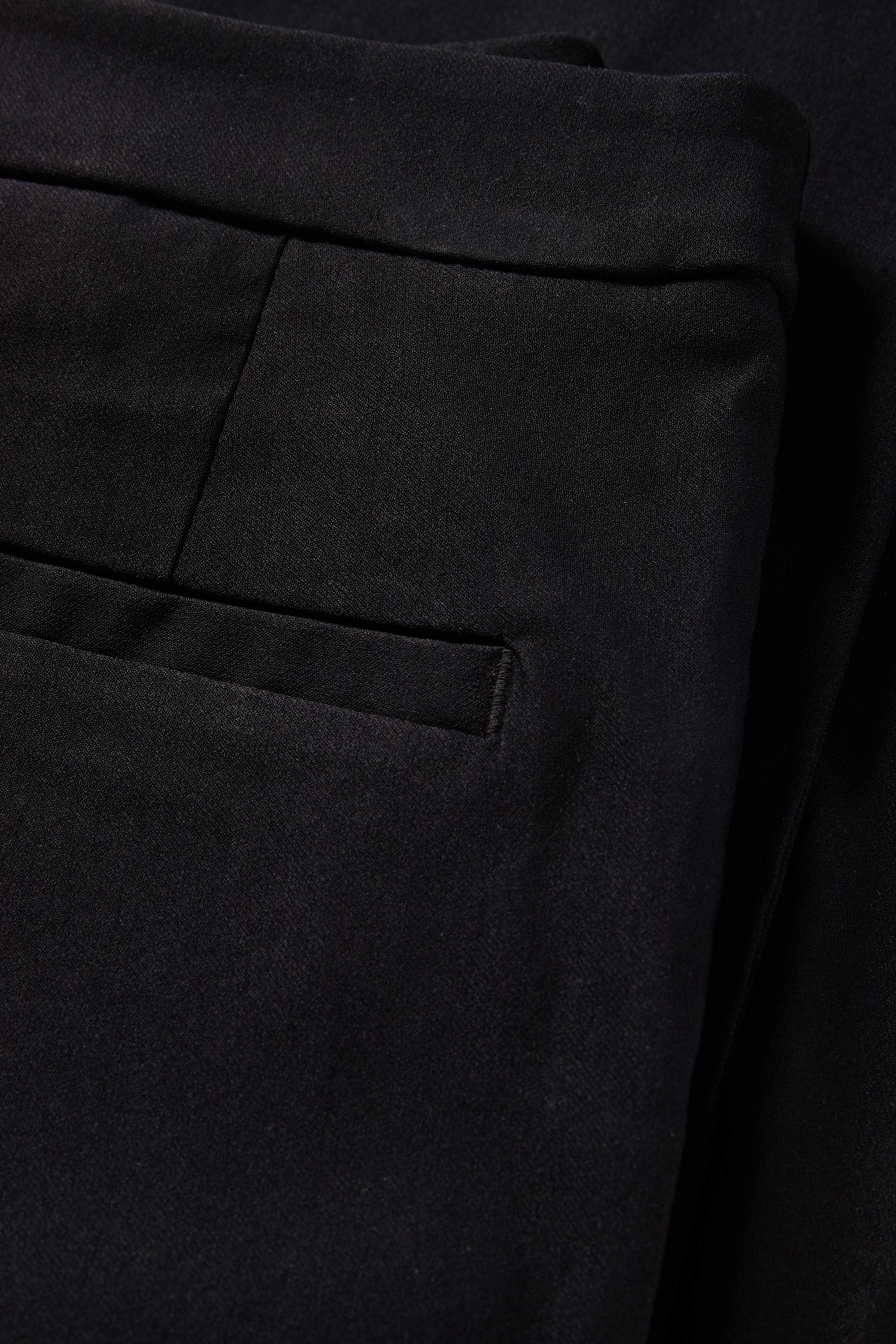 Capri trousers - mid-rise waist - slim fit black