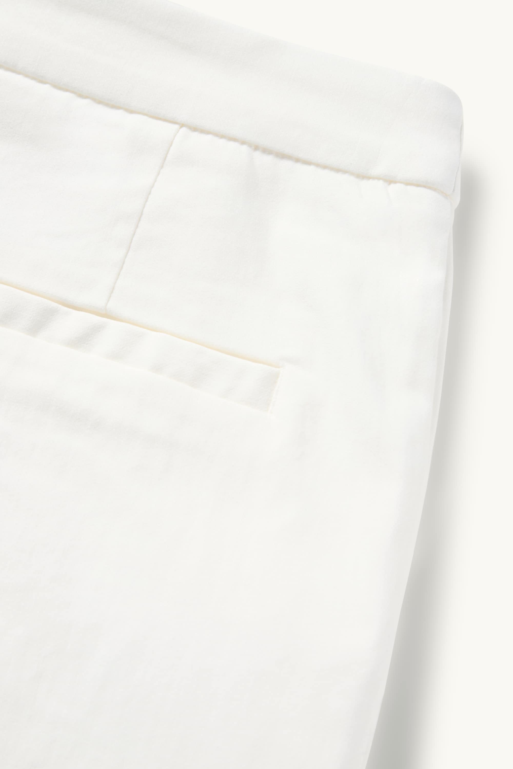 Capri trousers - mid-rise waist - slim fit cremewhite