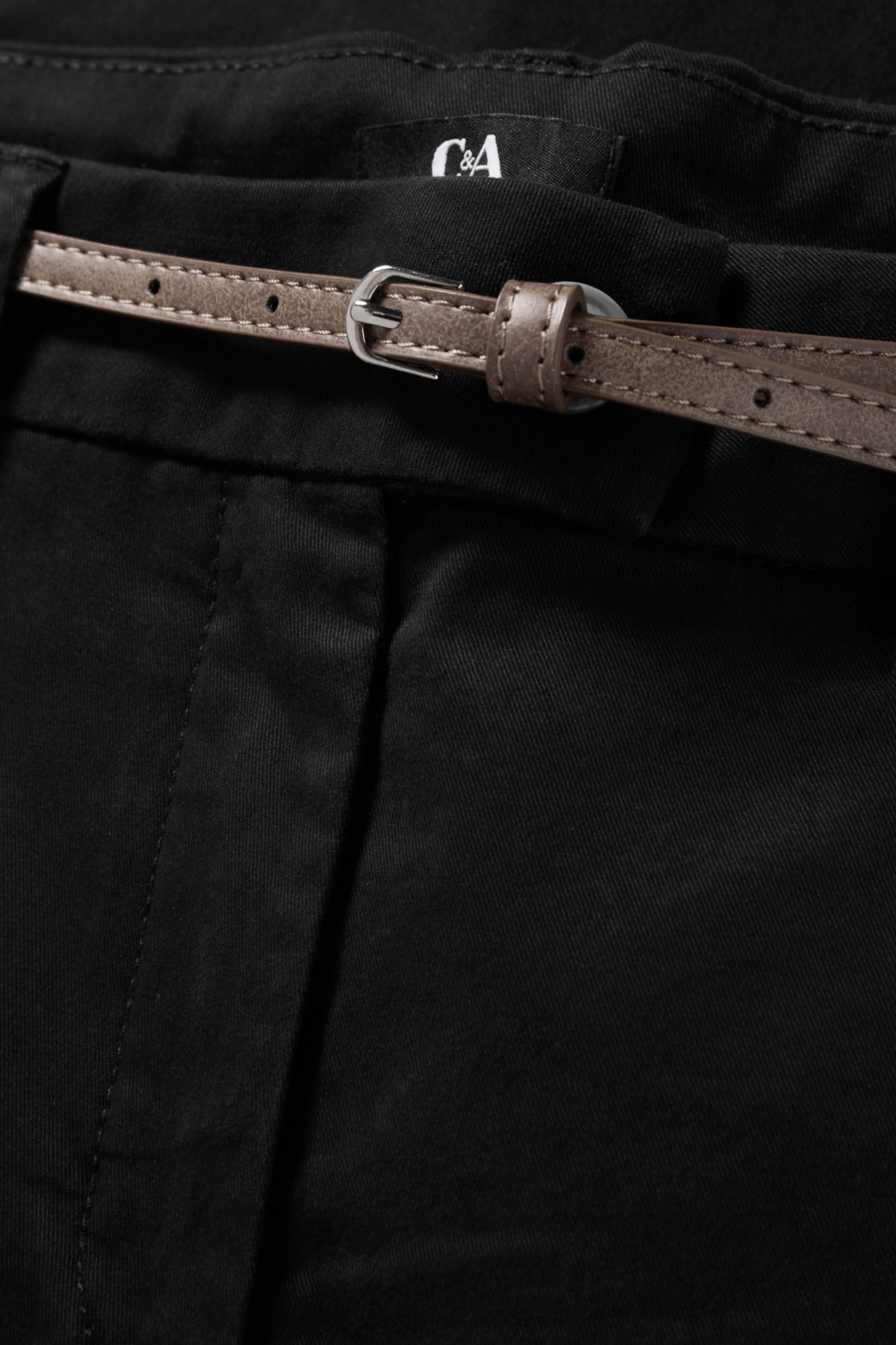 Bermuda shorts with belt - mid-rise waist black