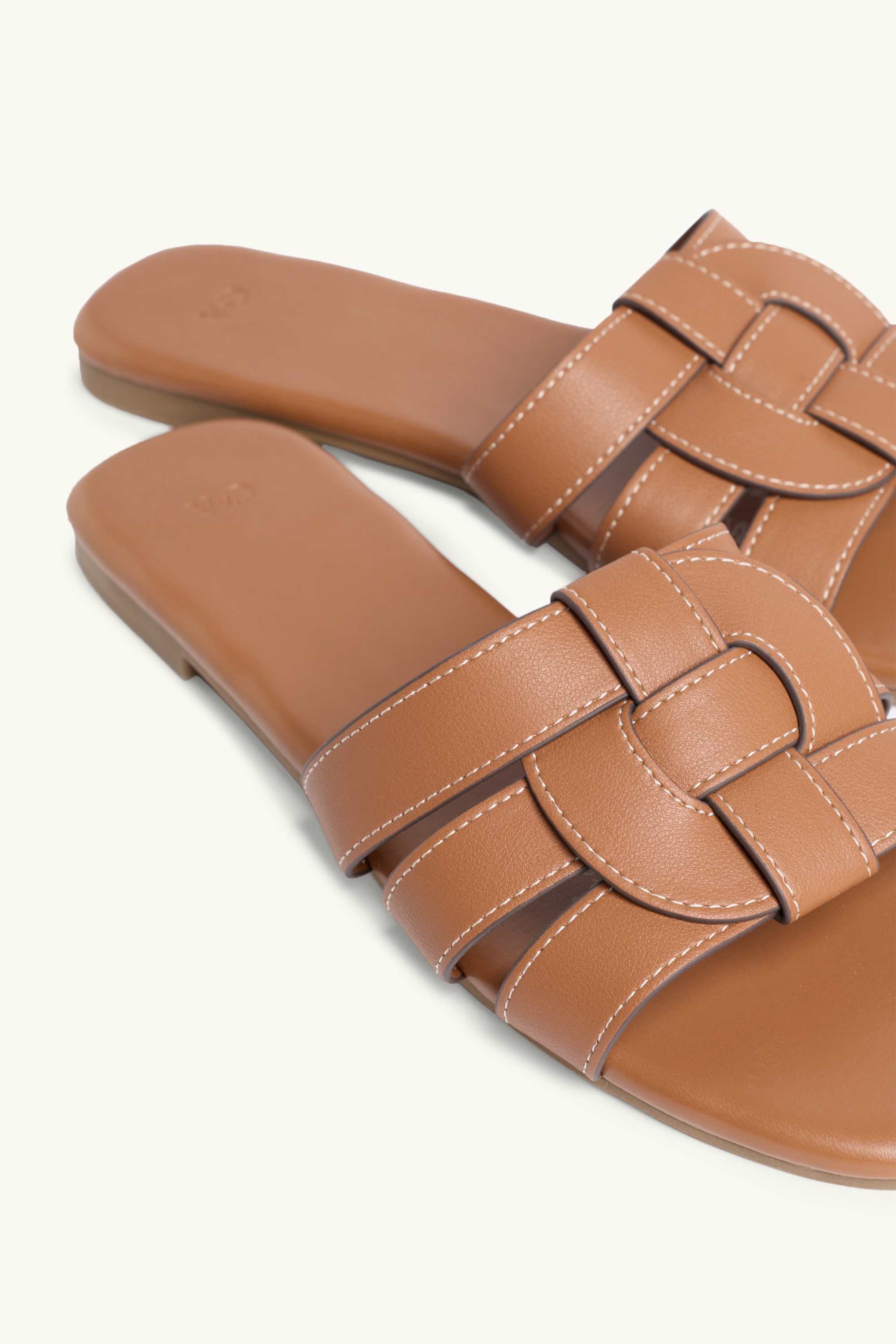 Sandals - faux leather brown