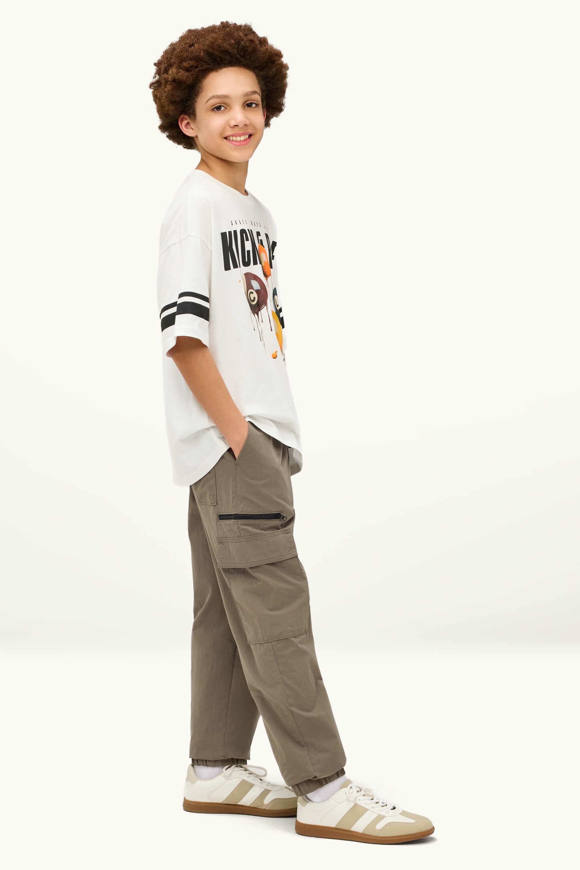 Cargo trousers brown