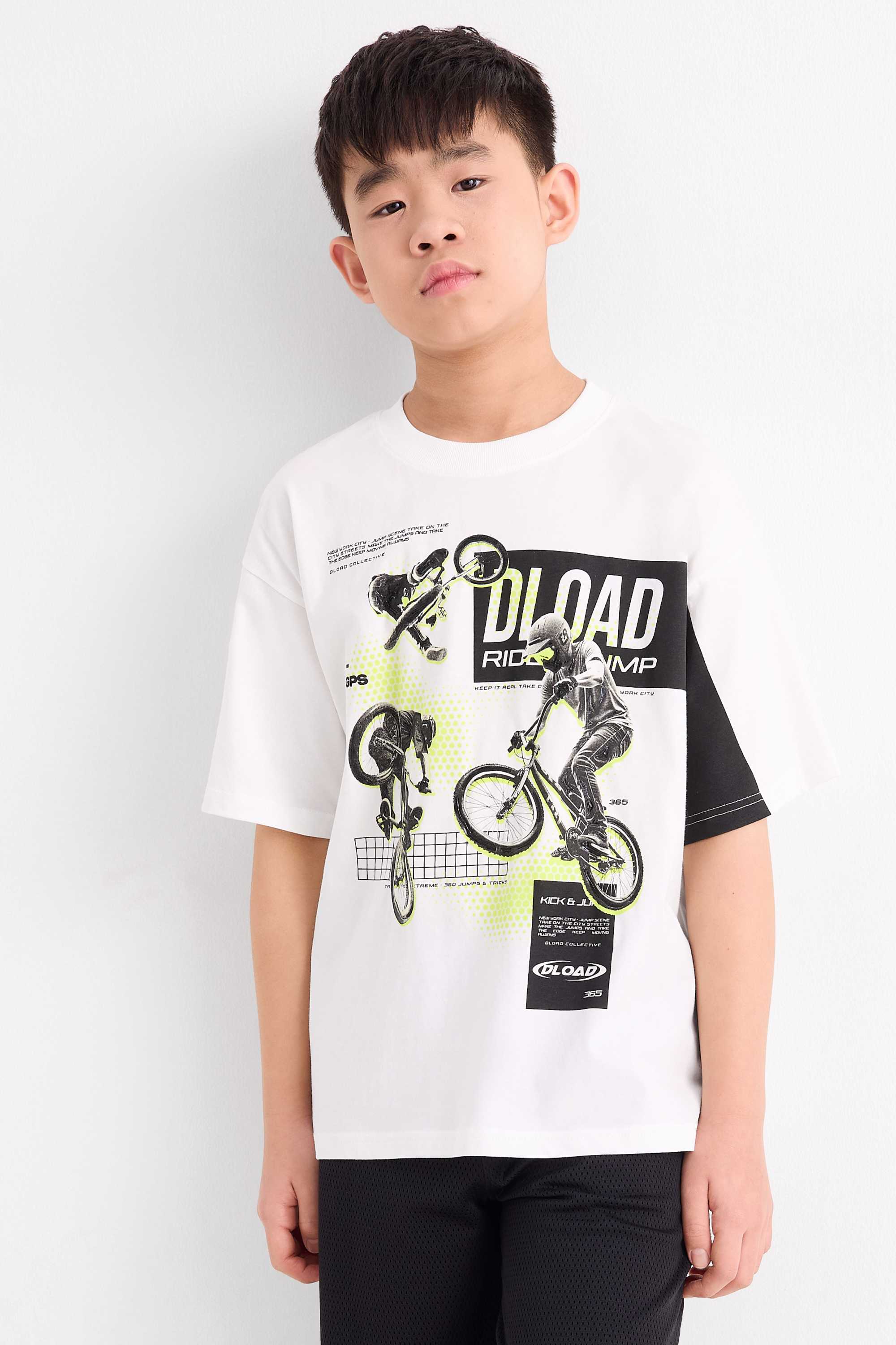 BMX - set - short sleeve T-shirt and shorts - 2 piece white / black