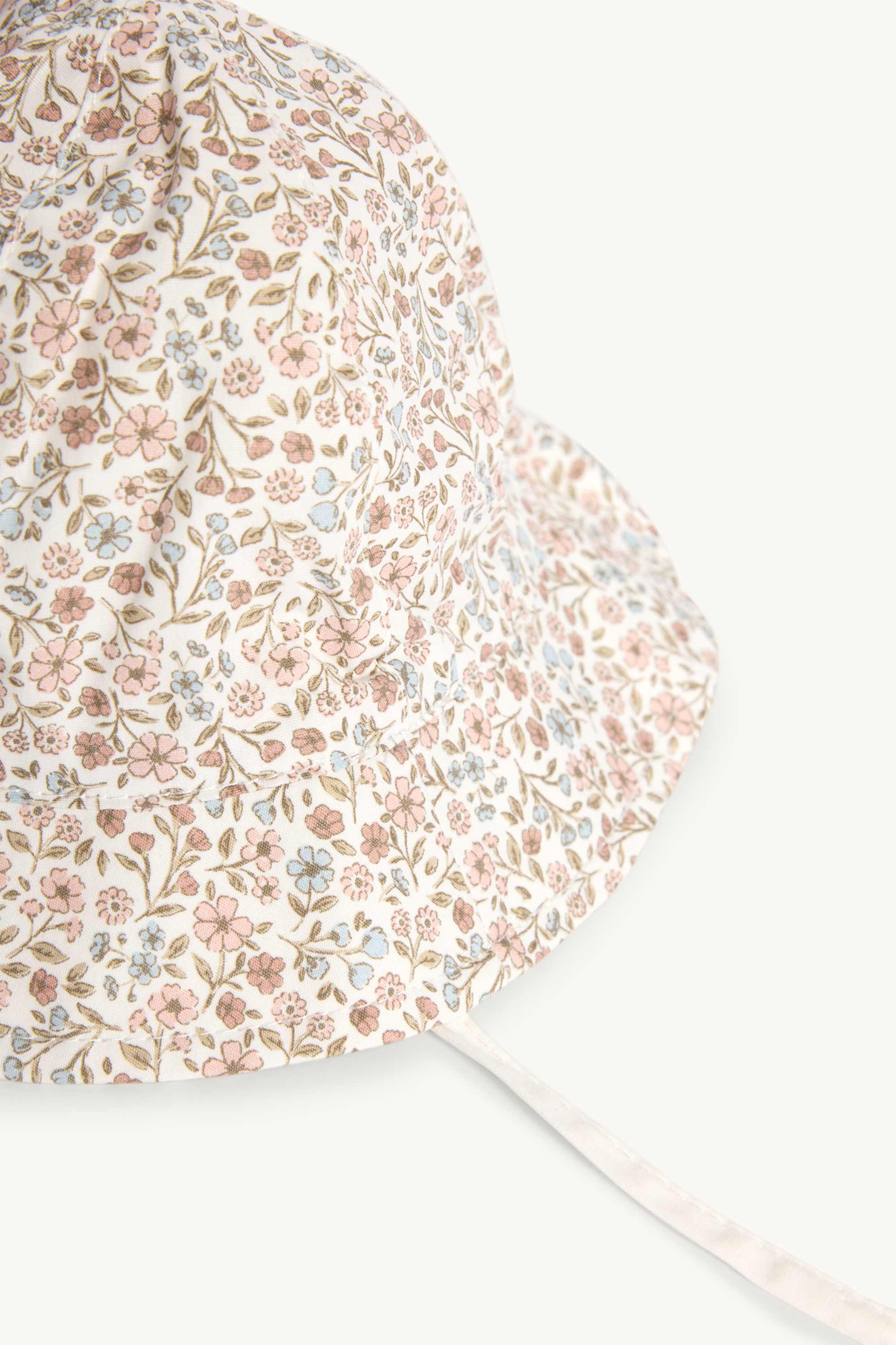 Floral - baby hat creme