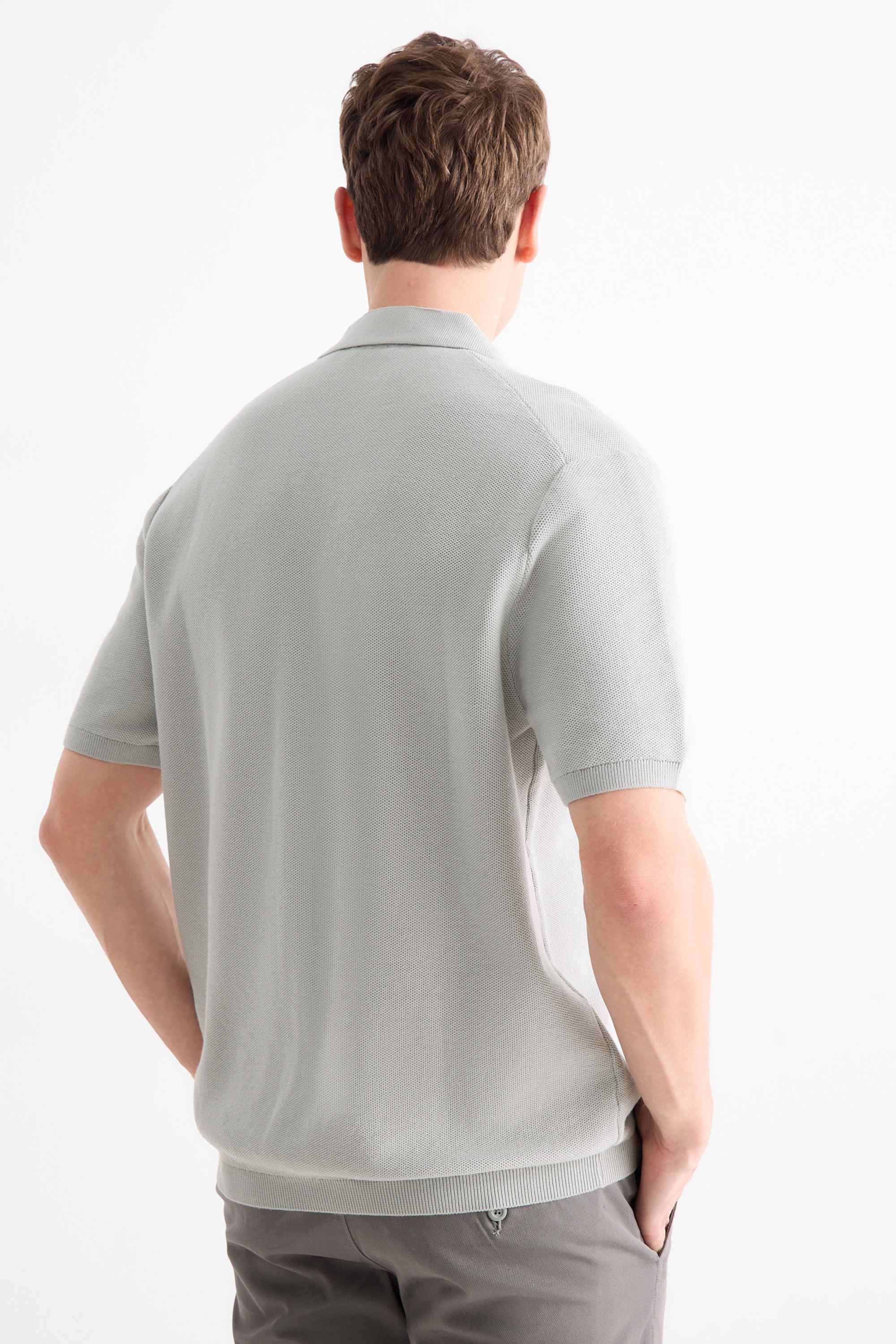 Knitted polo shirt - regular fit - textured gray