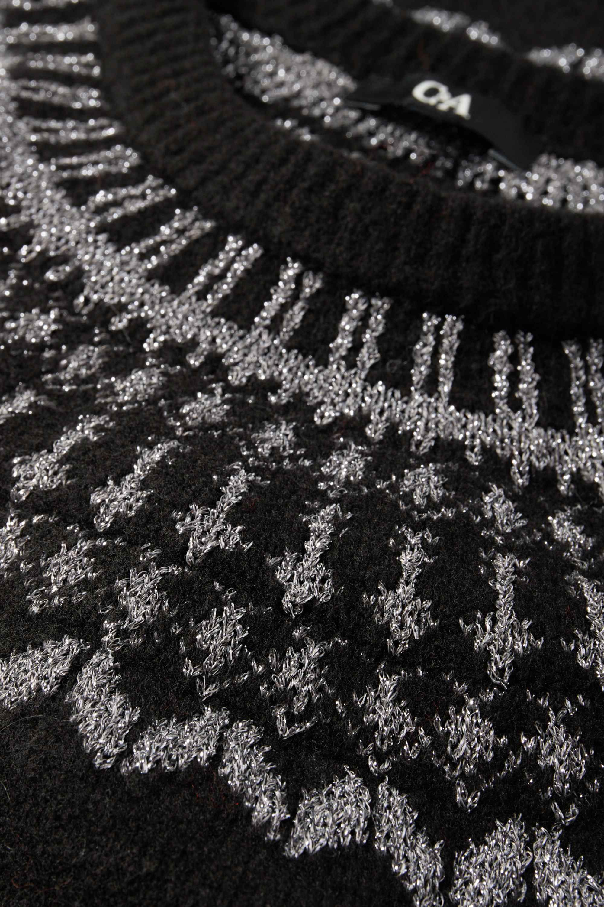 Jumper black