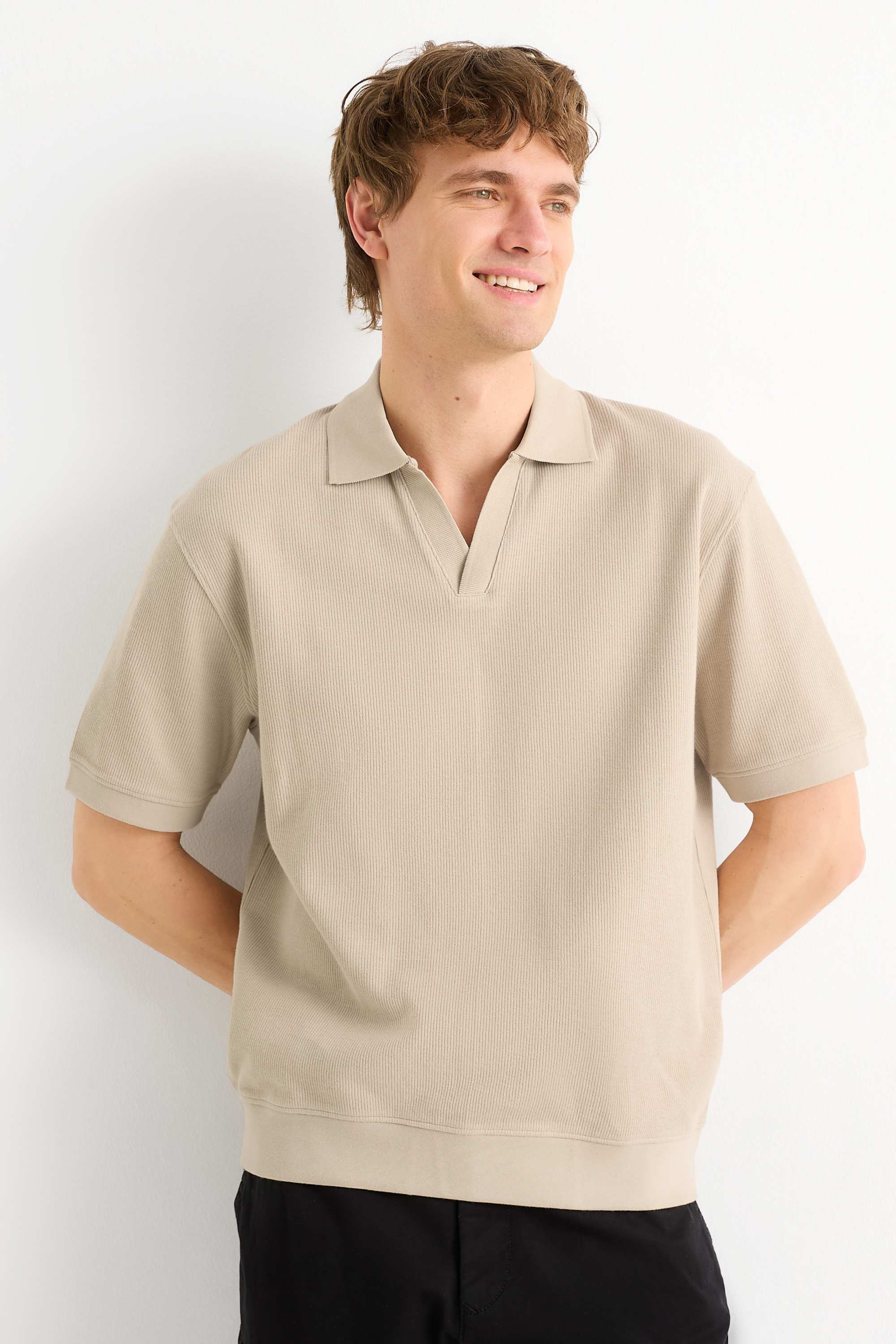 Knitted polo shirt - relaxed fit - ribbed beige