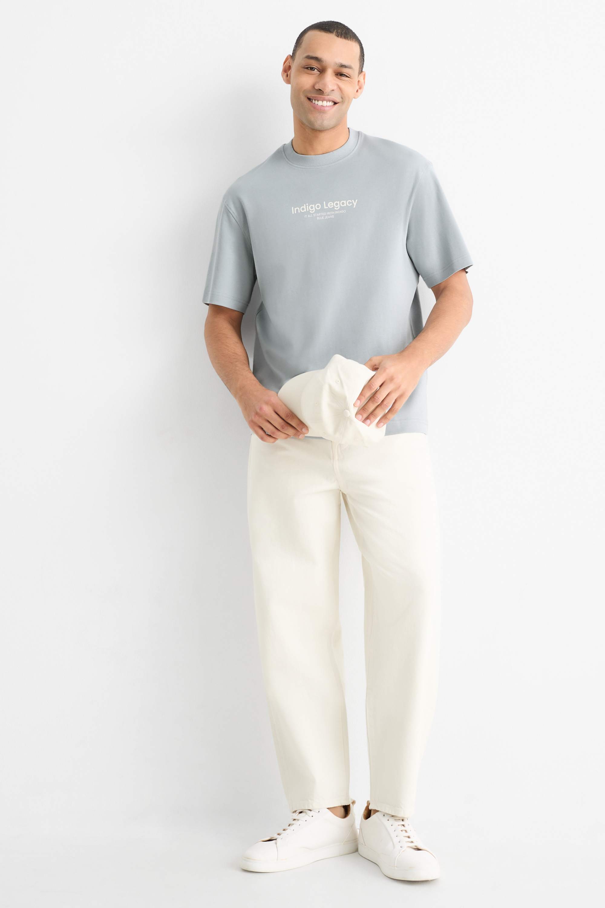 T-shirt - relaxed fit light blue