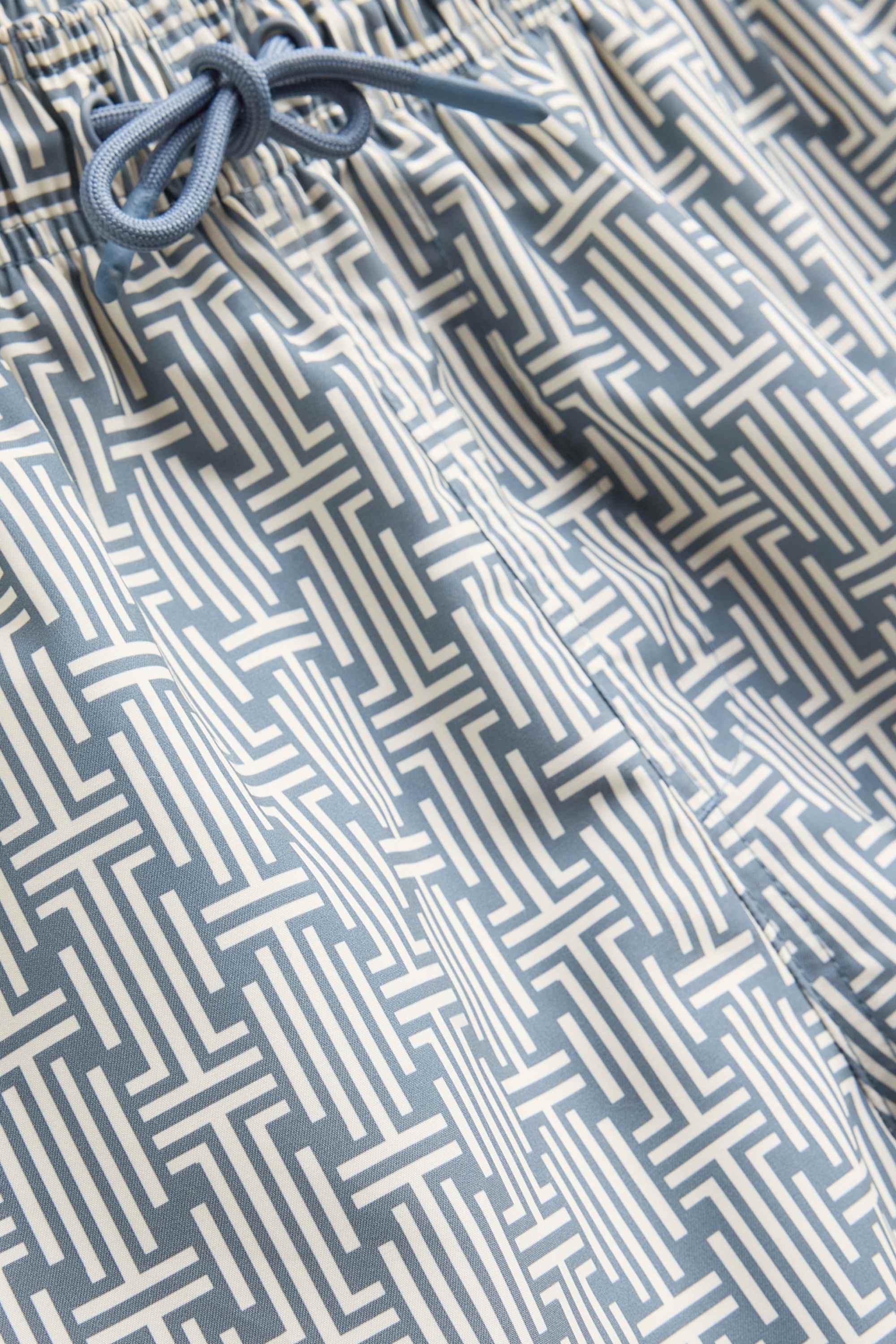 Swim shorts - patterned blue