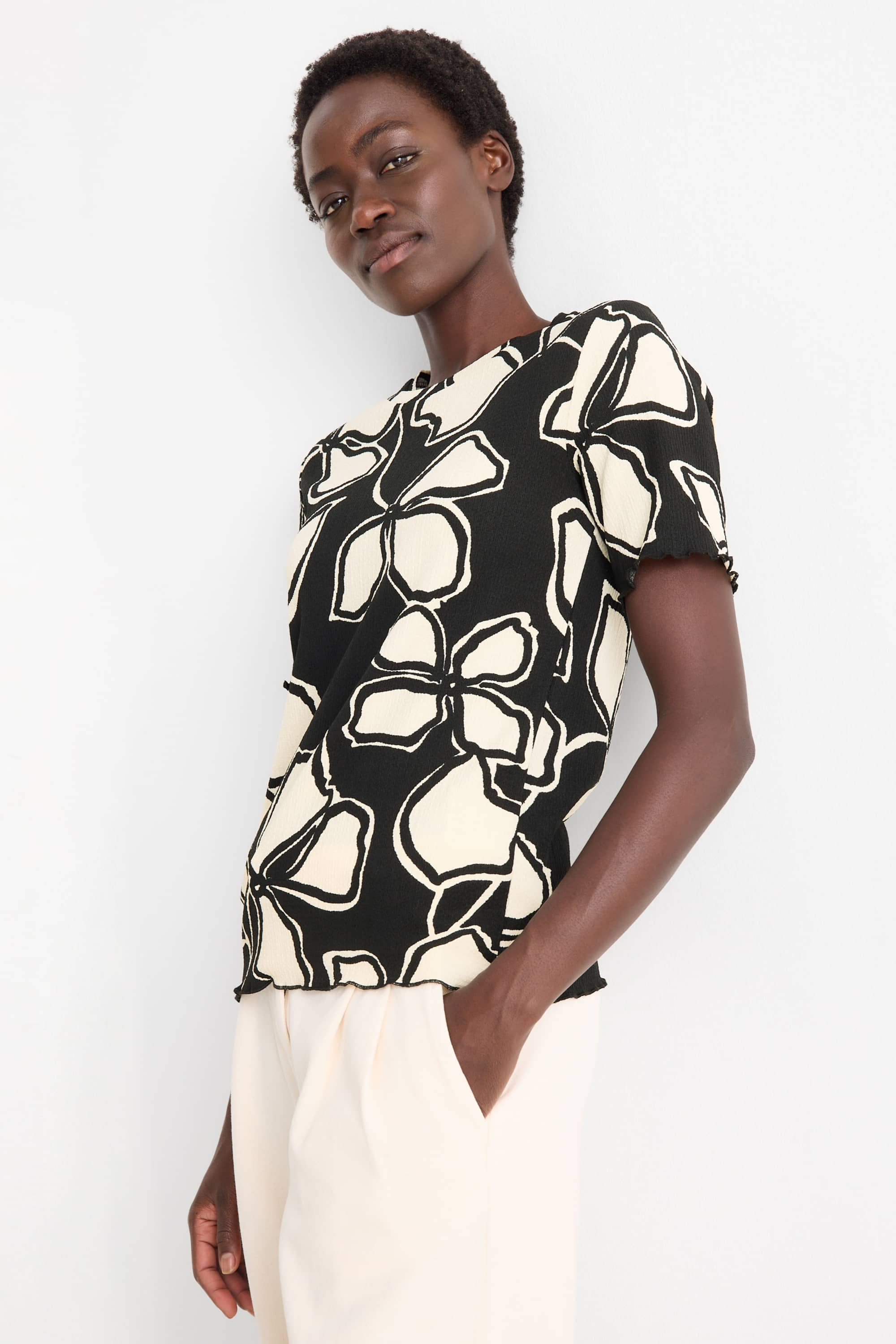 T-shirt - regular fit - floral black / beige (1)