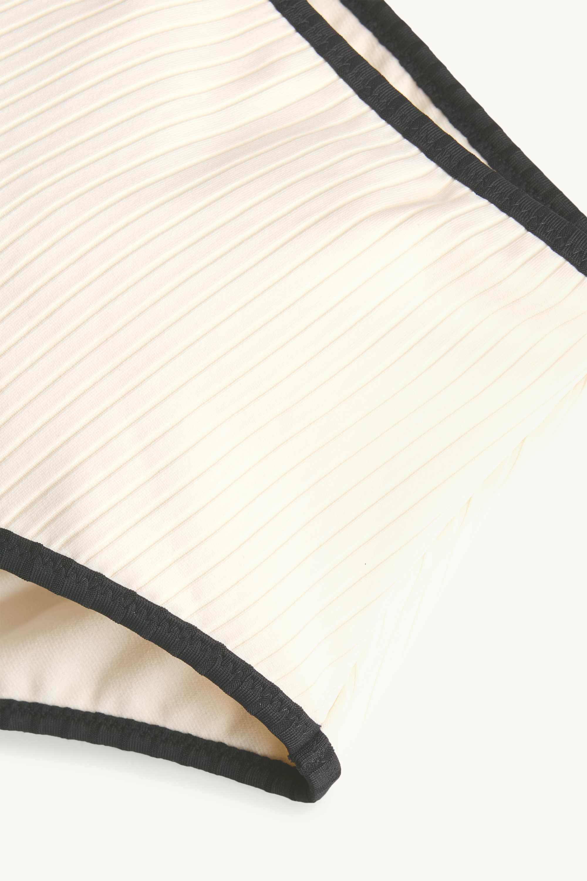 Bikini bottoms - high waist - ribbed - LYCRA® XTRA LIFE™ creme