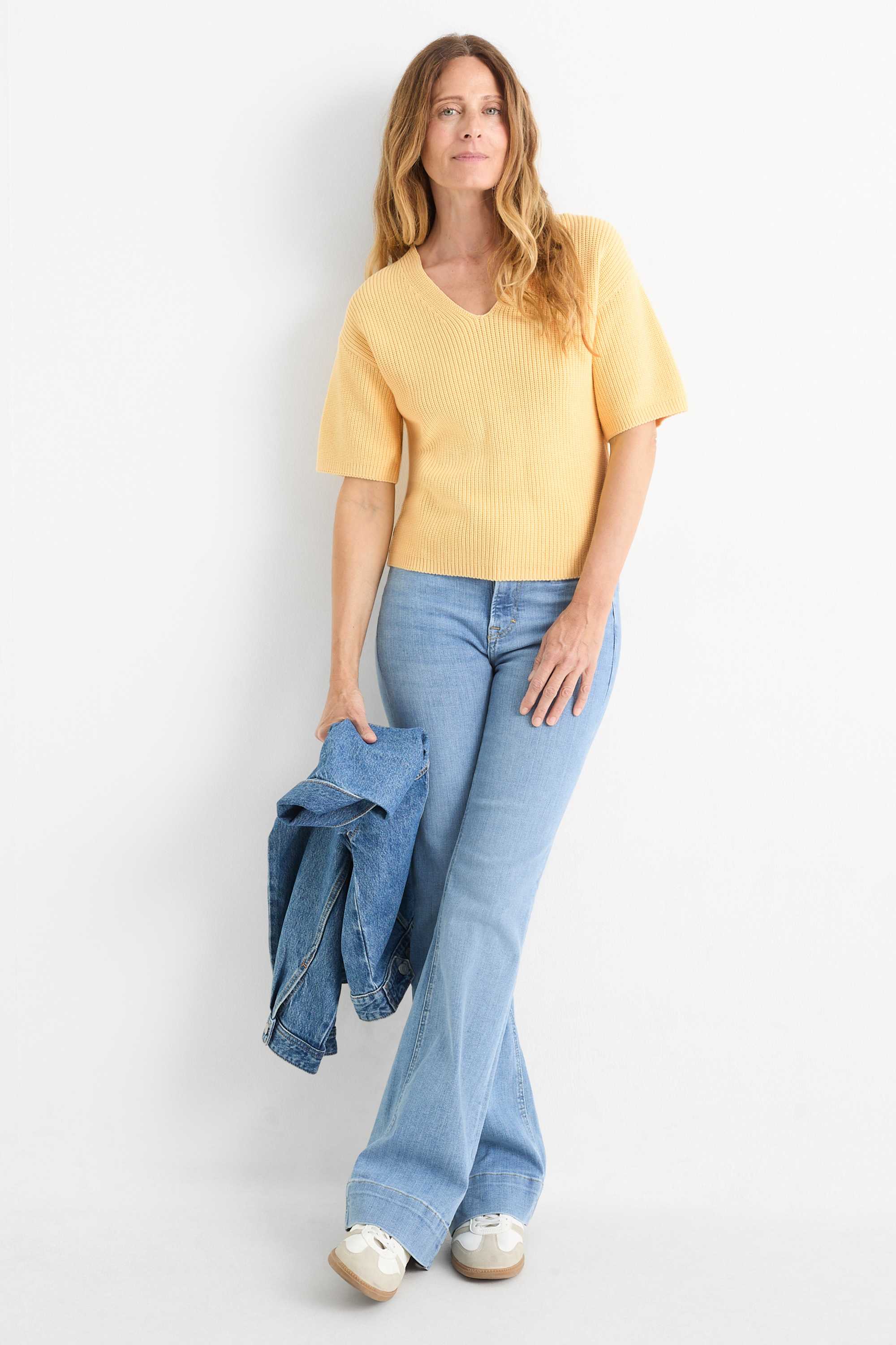 Knitted jumper - short sleeve yellow