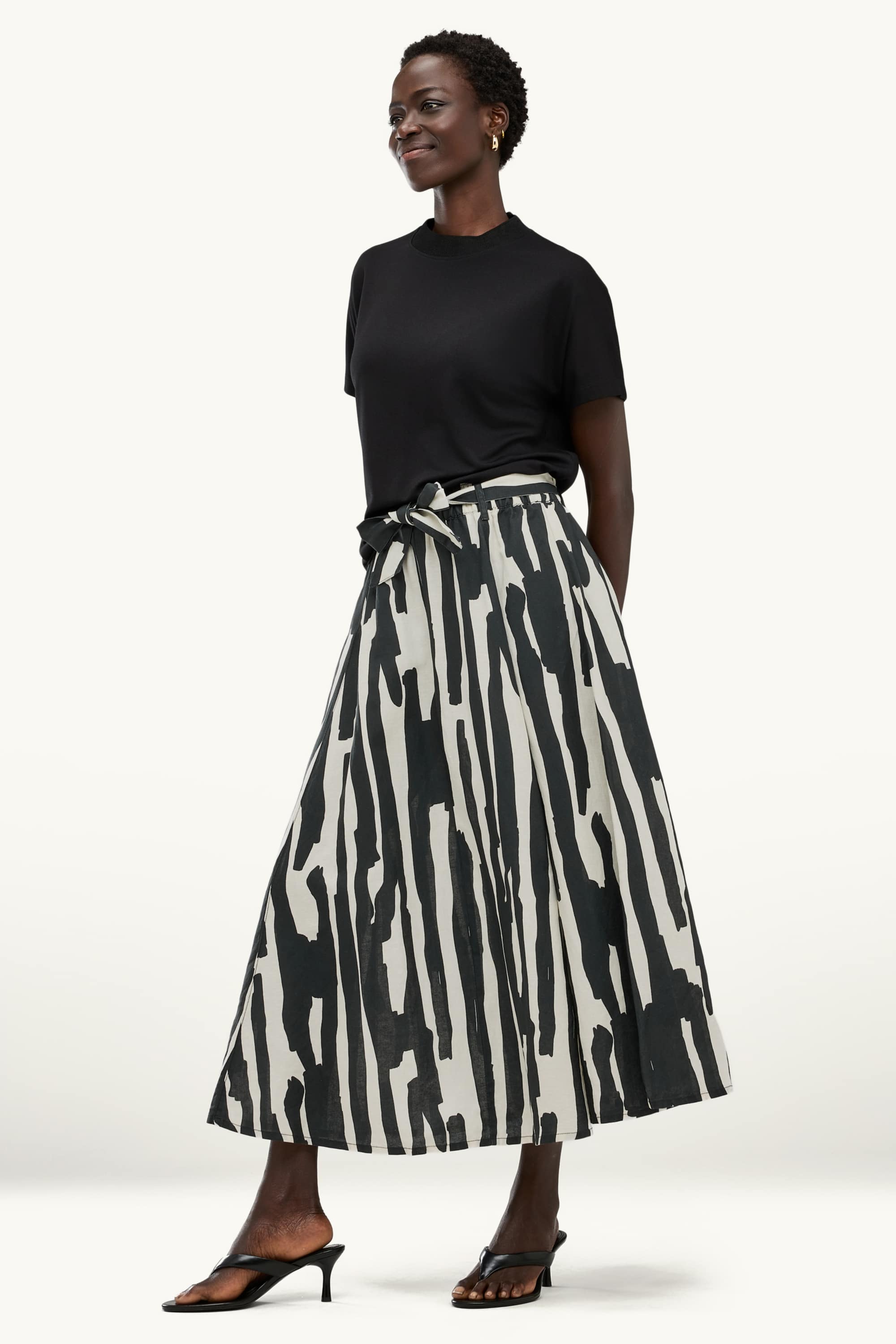 Skirt with belt - linen blend - patterned black / white