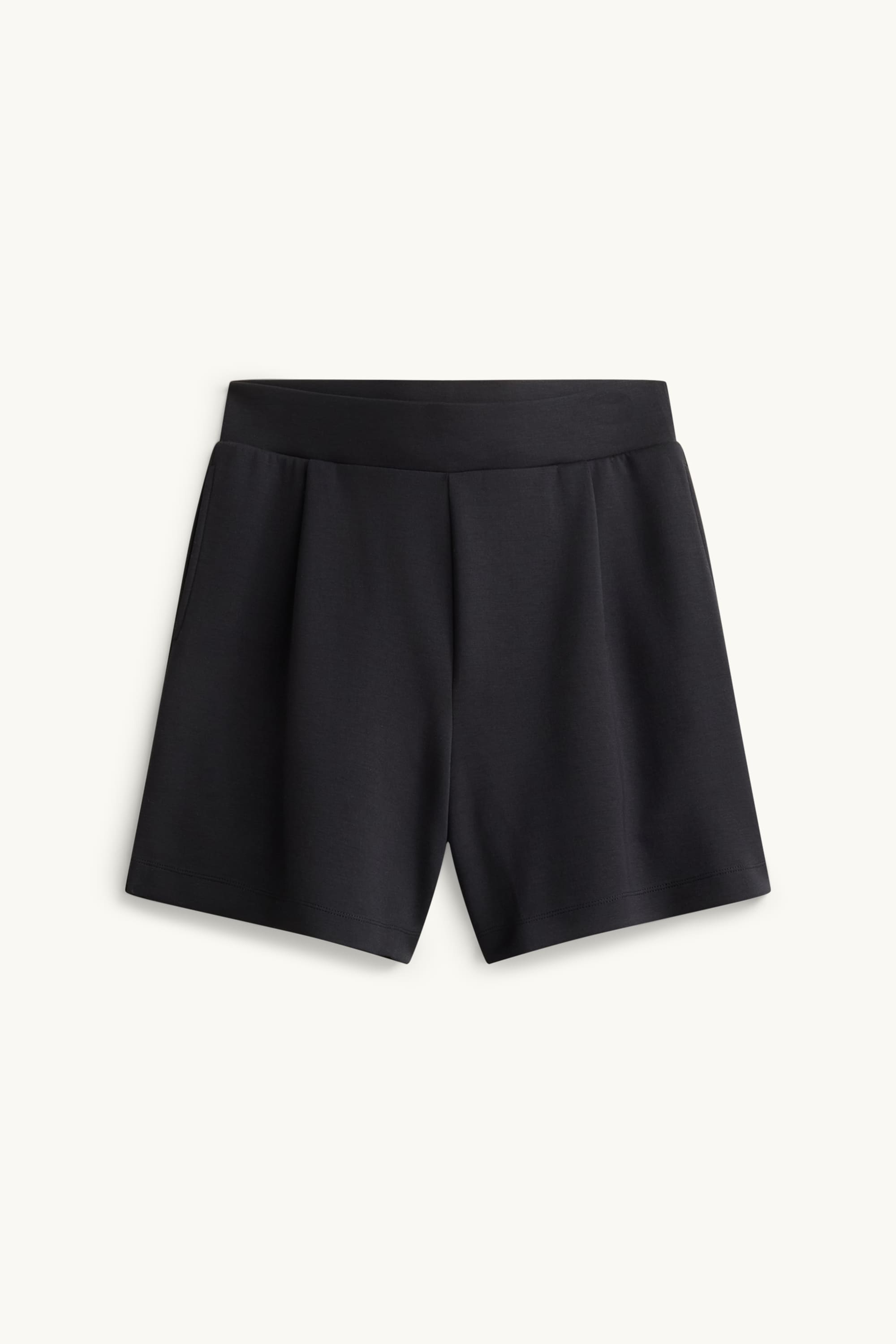Shorts - mid-rise waist black