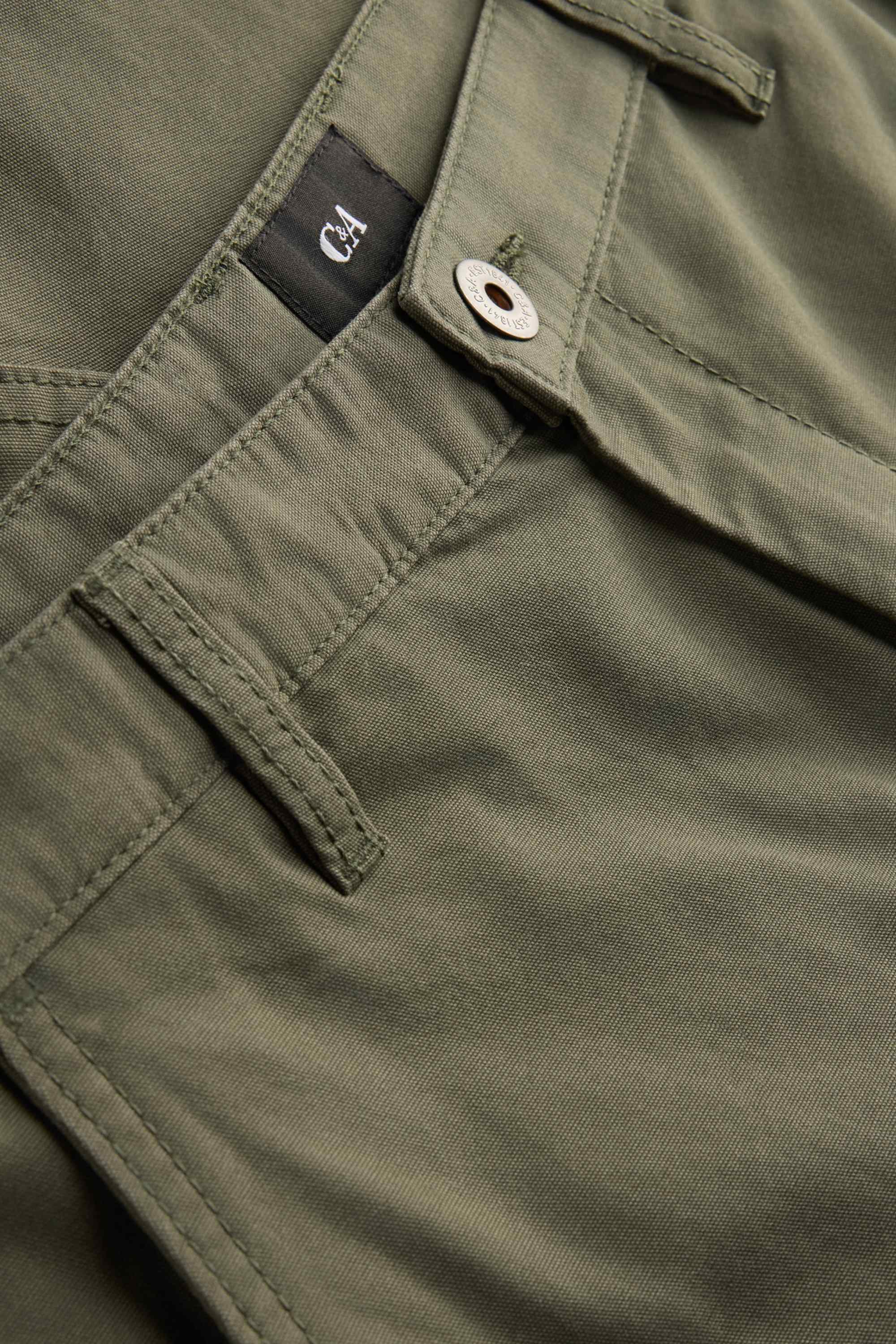 Denim cargo Bermuda shorts khaki