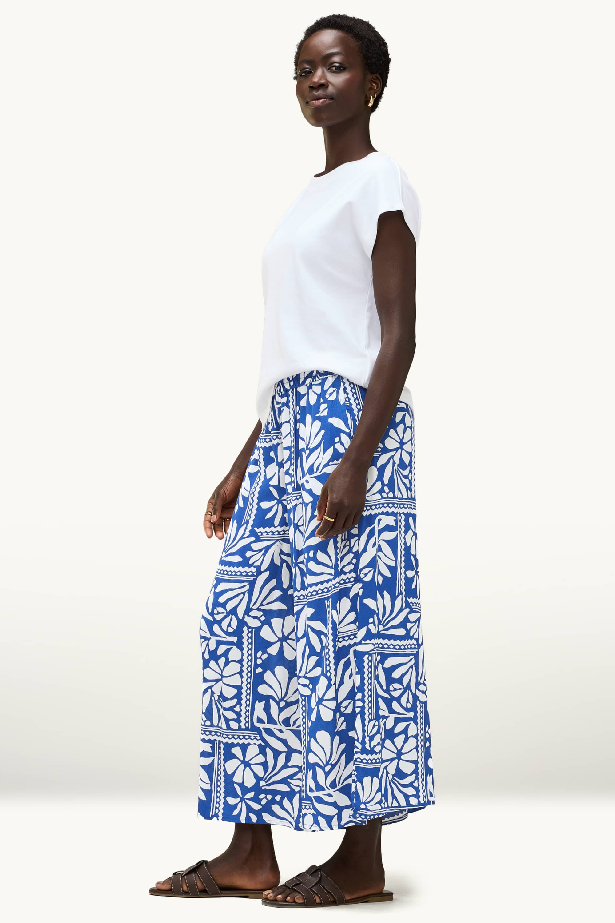 Cloth trousers - mid-rise waist - - palazzo - patterned blue / white